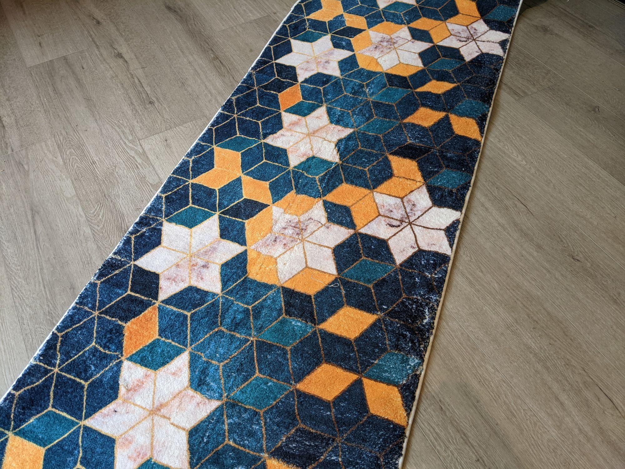 21 Meeno 67 cm Wide