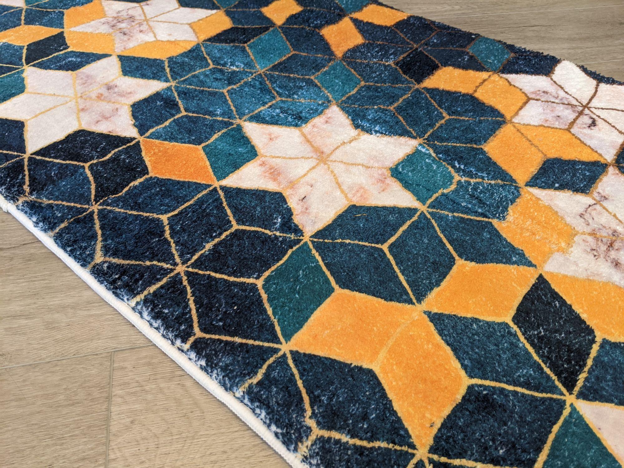 21 Meeno 67 cm Wide