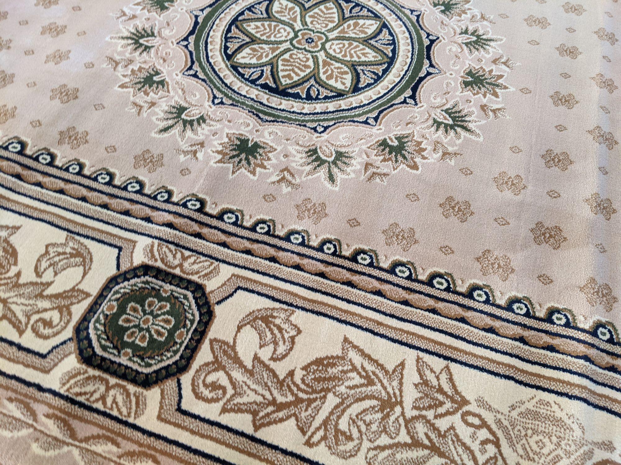 Benevolence T10 Beige