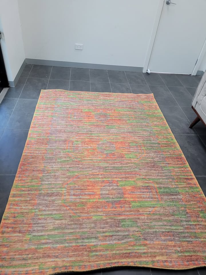 COZY MACHINE WASHABLE - Multi coloured Tribal - 160 x 230 cm