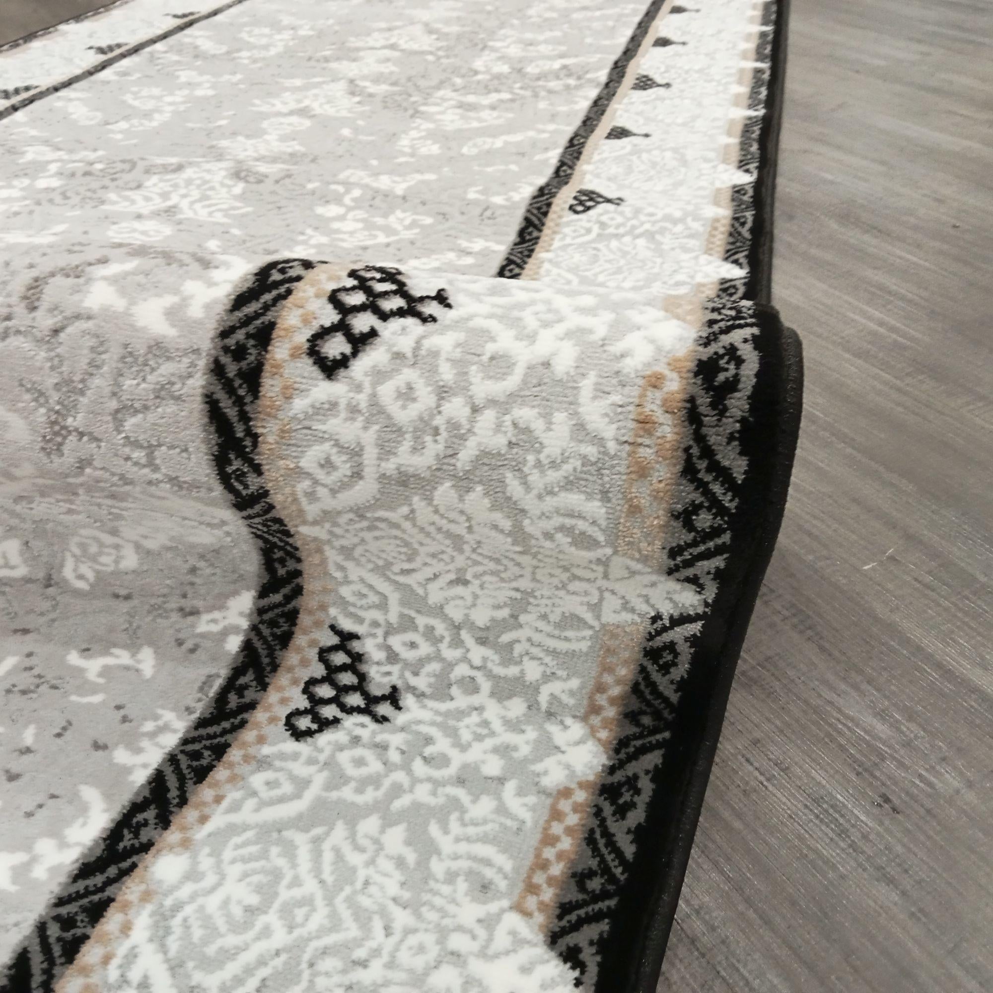 02 Betty Black 80 cm Wide