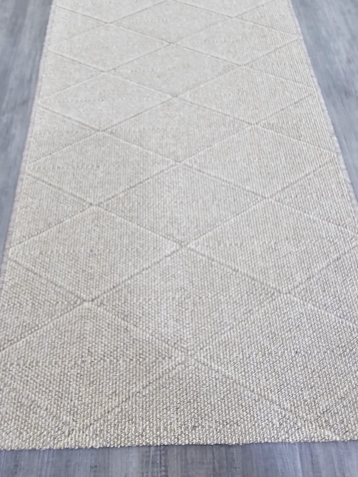 Nikotex Desi beige 67cm Wide