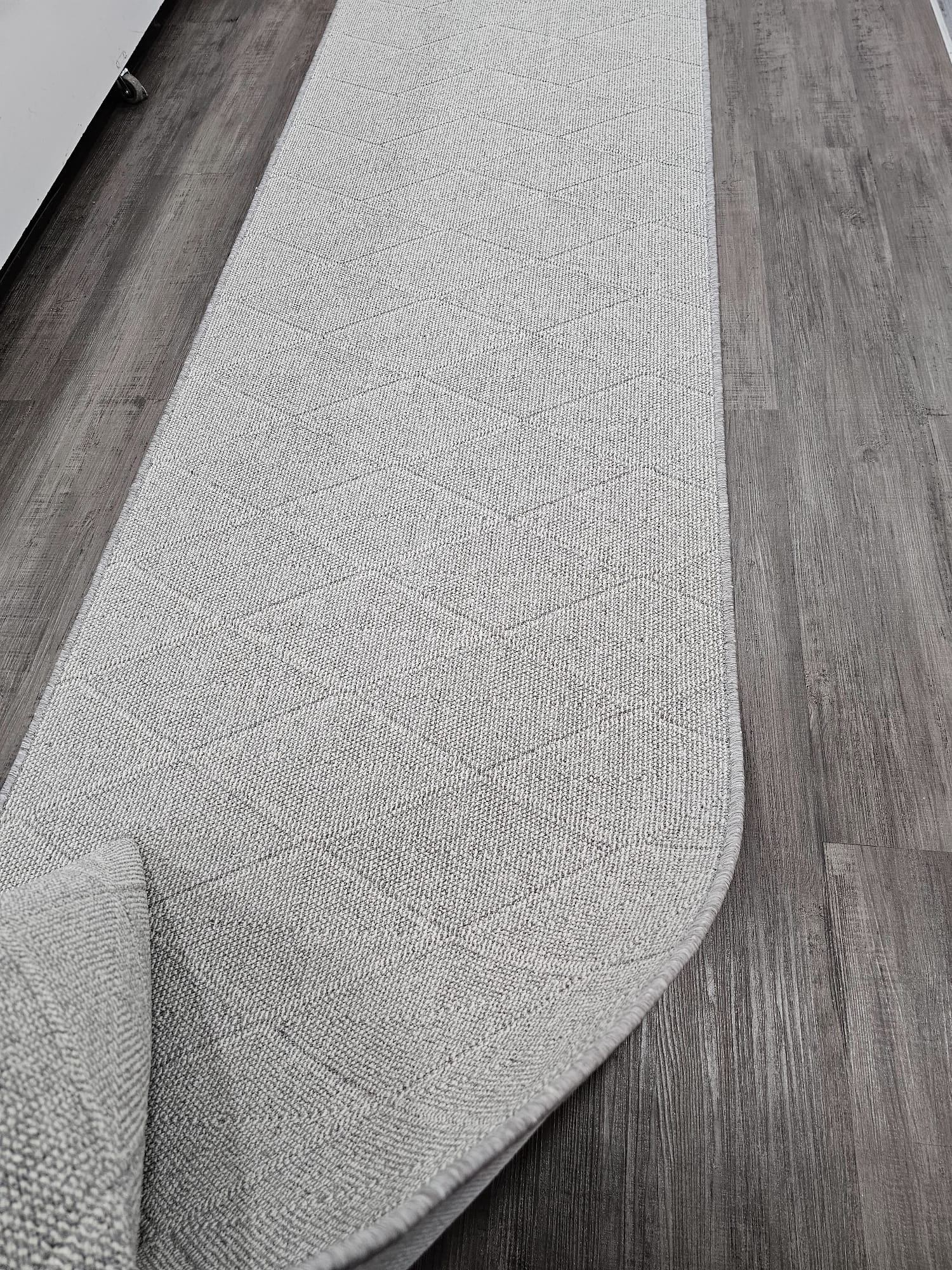 Nikotex Desi silver 67 cm Wide