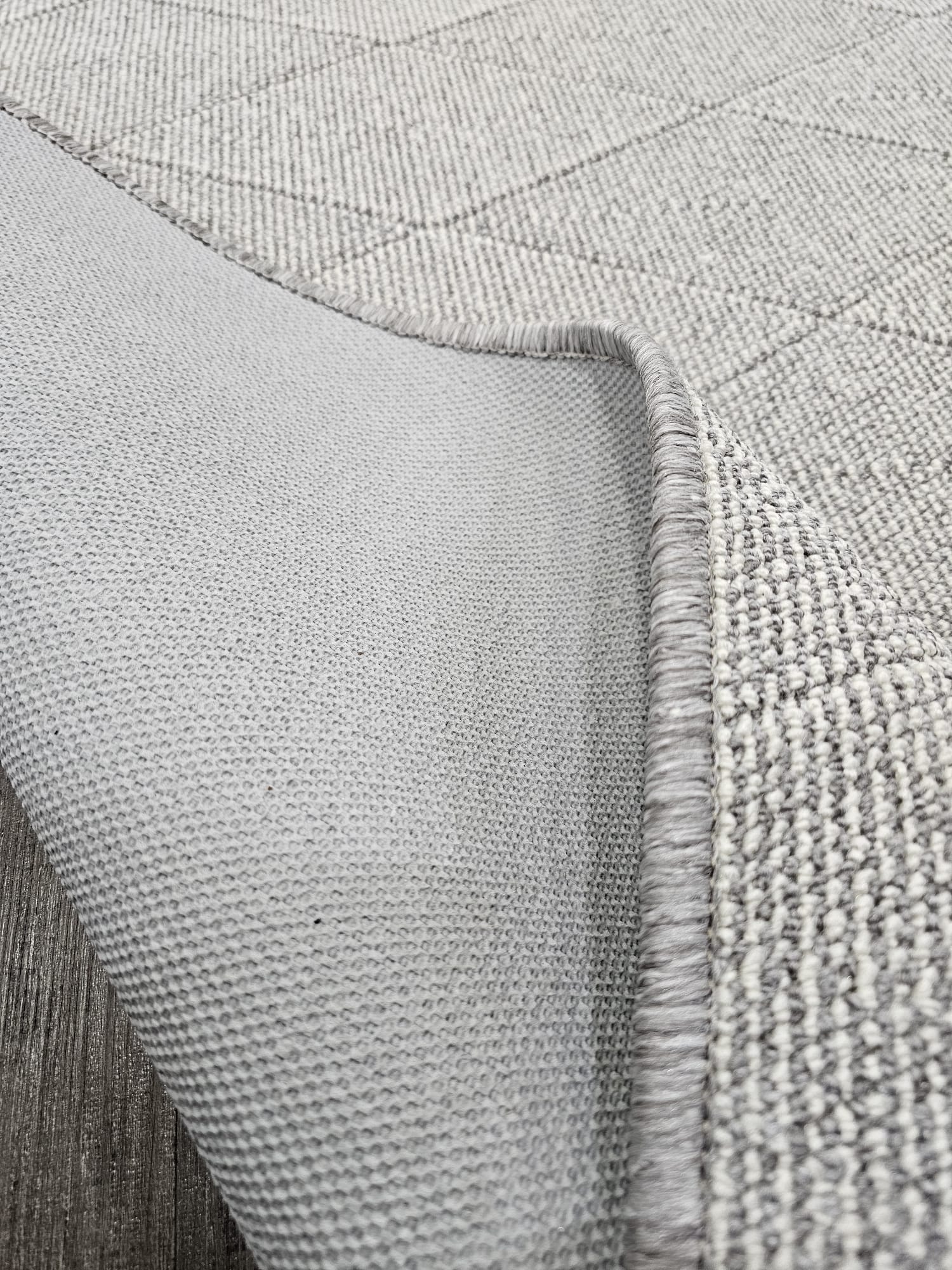 Nikotex Desi silver 67 cm Wide