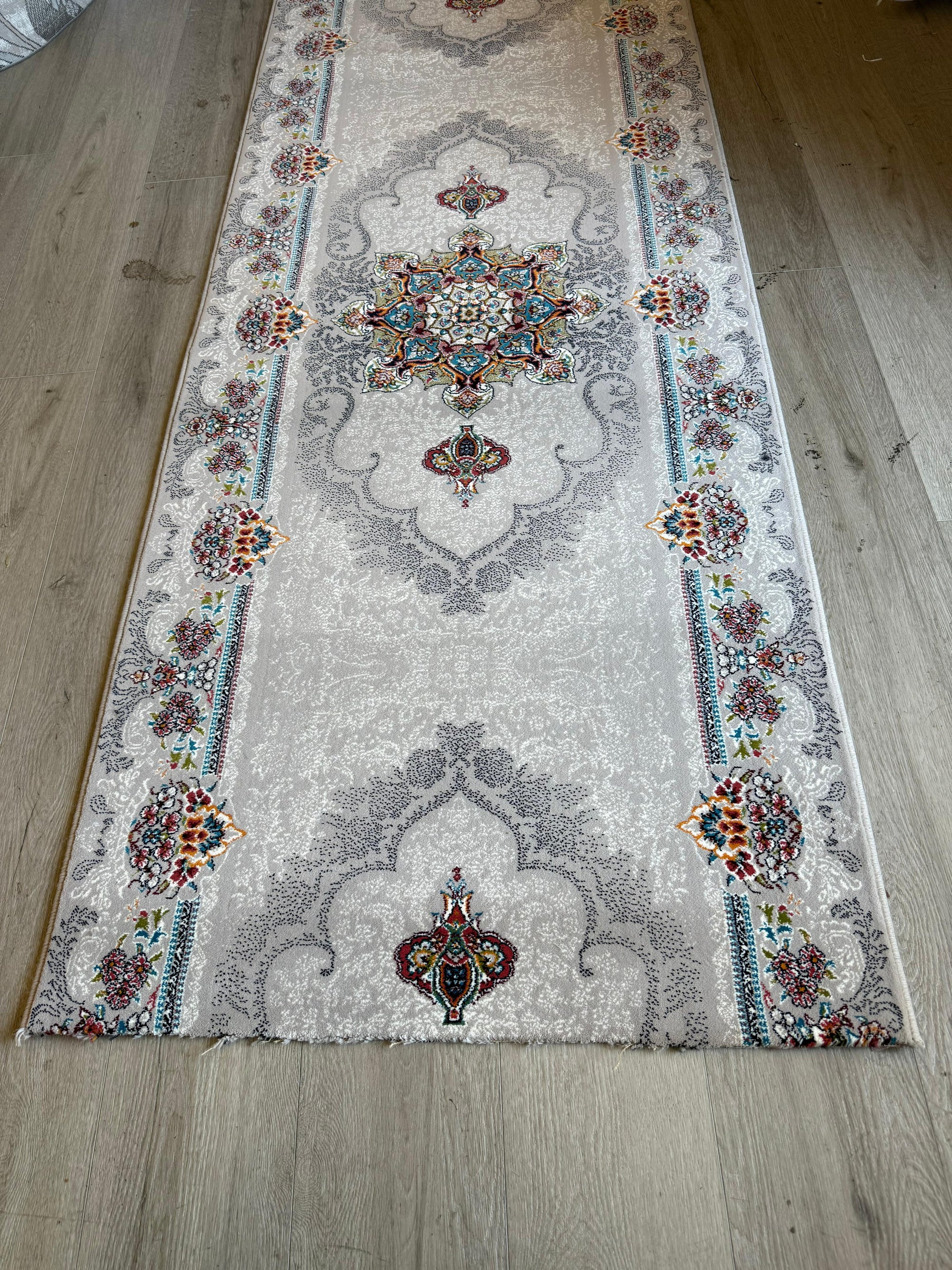 08 Hive silver oriental 80cm Wide