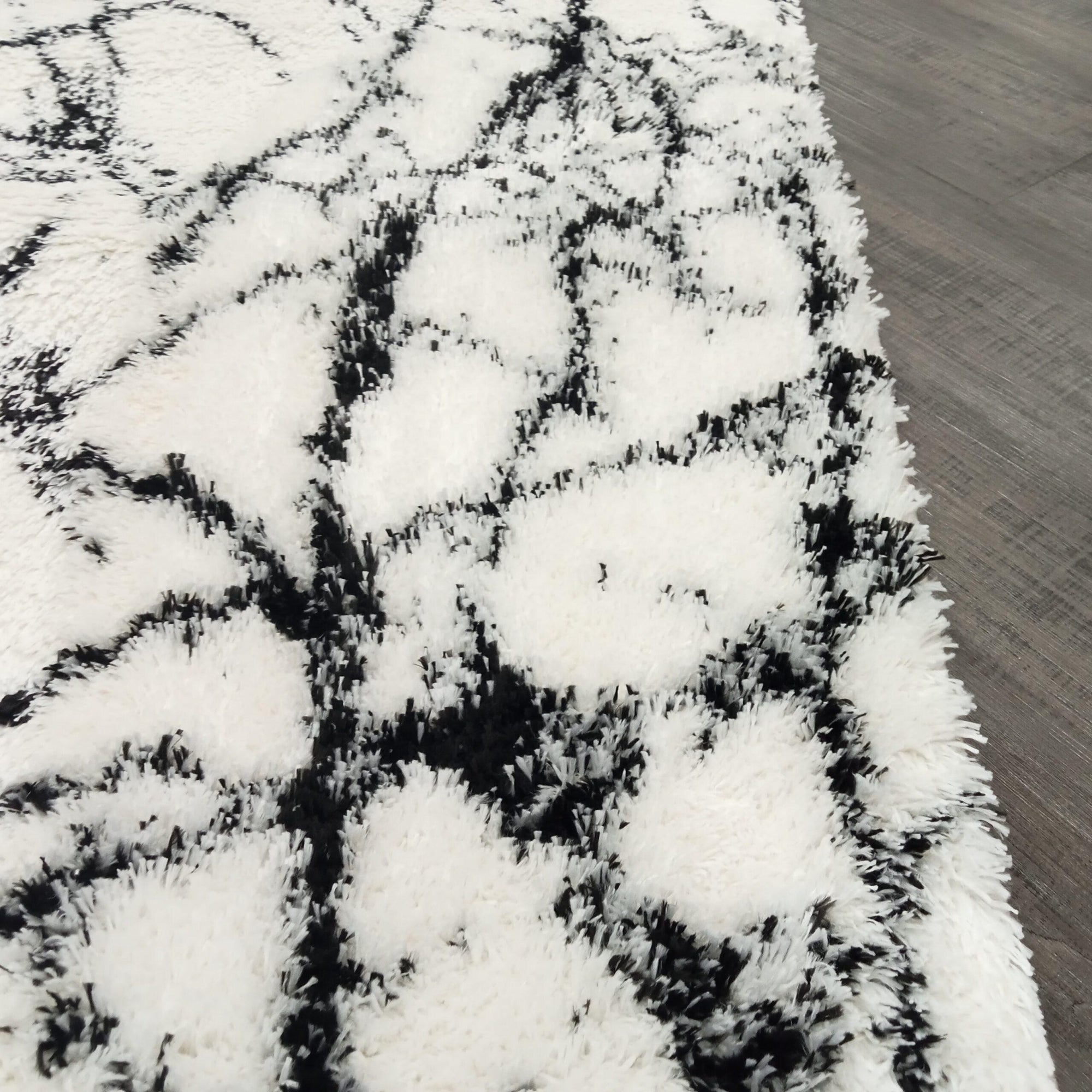 7 Jasmine shaggy 80 cm wide runner