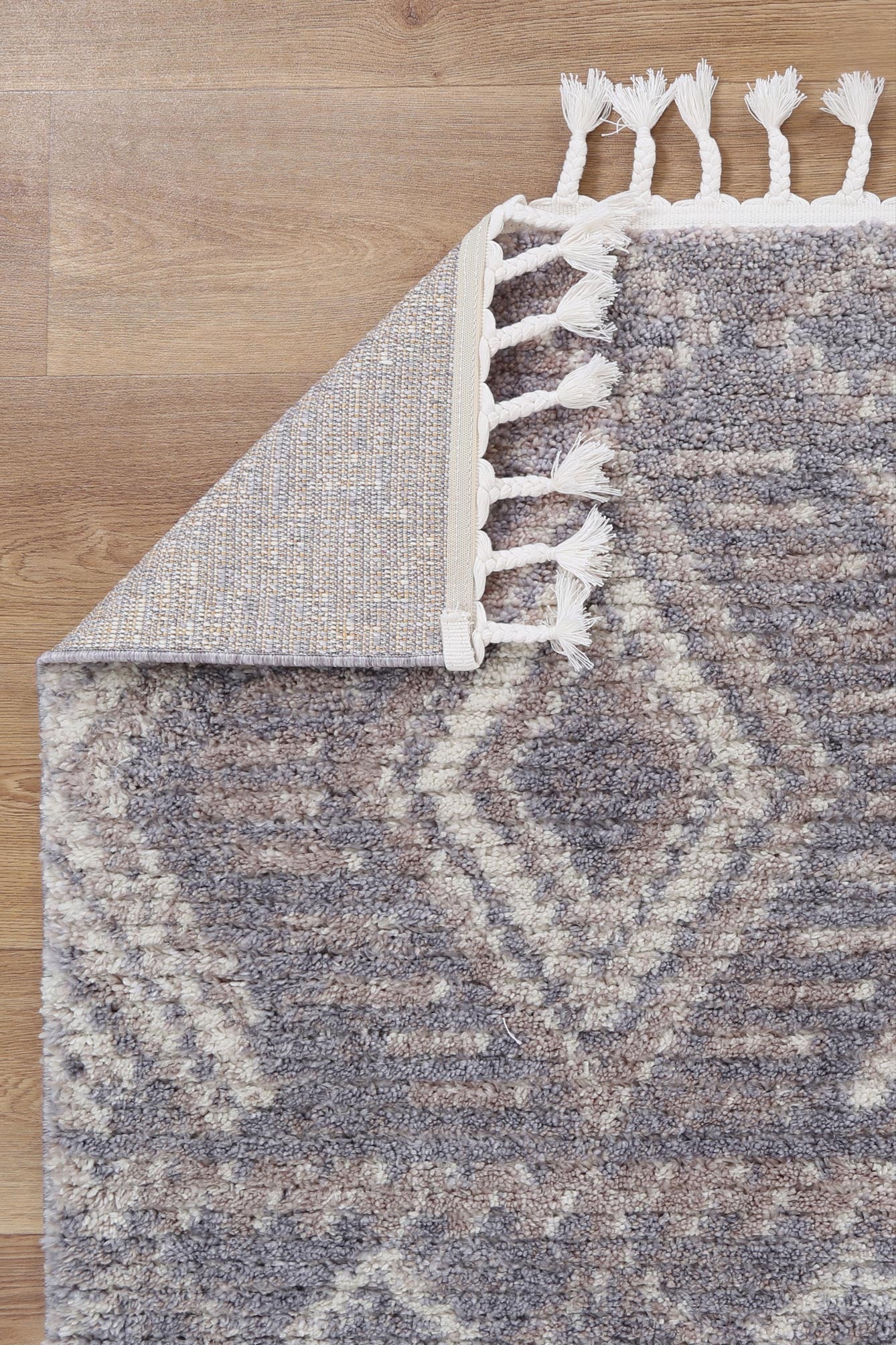 Morocco Ash modern shagg Rug