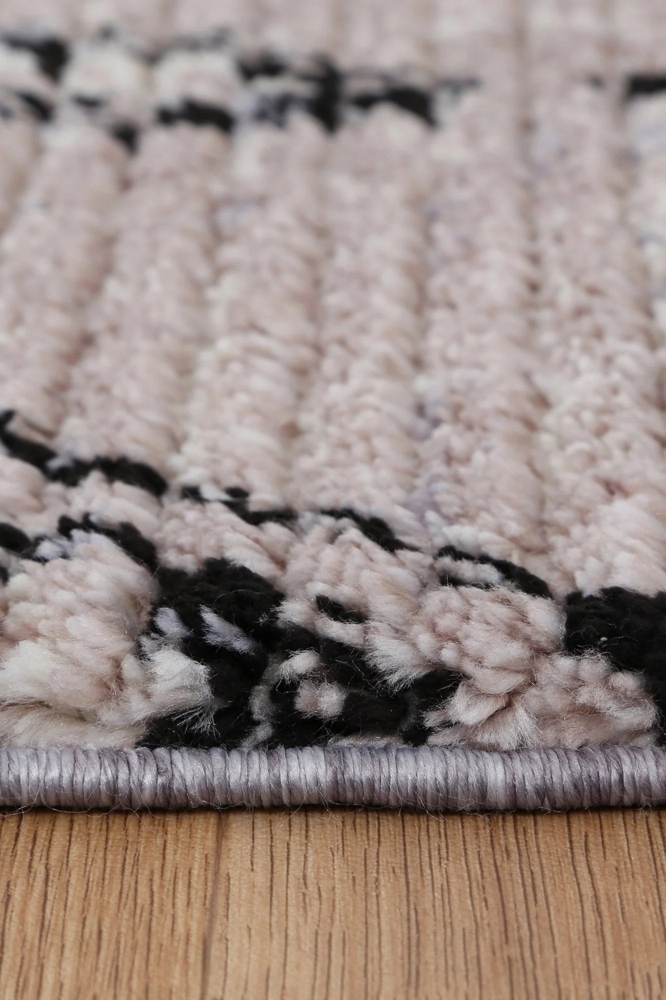 Morocco Tribal Diamond Ash shagg Rug