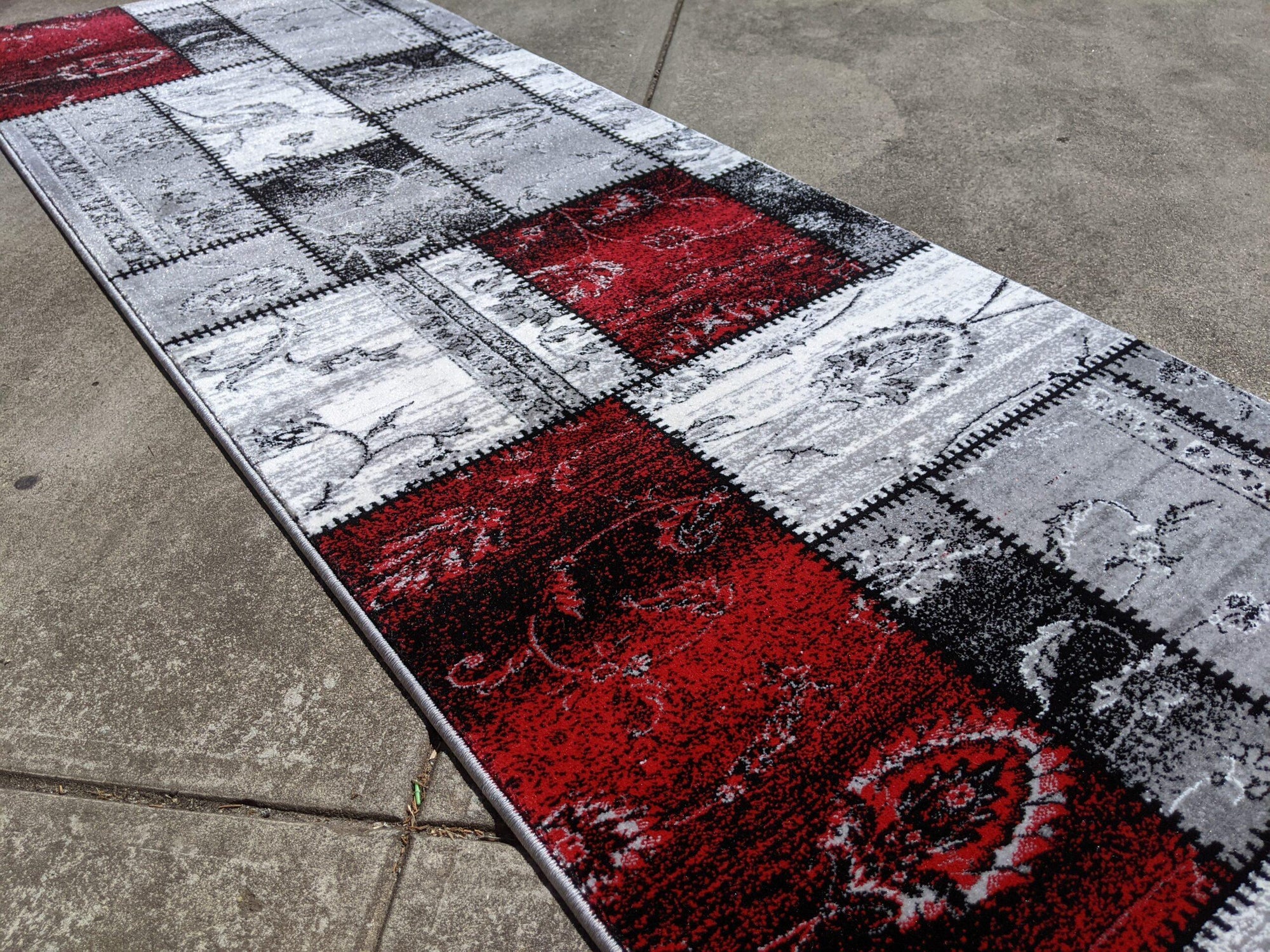 Istanbul 3011 grey red 80 cm wide Runner