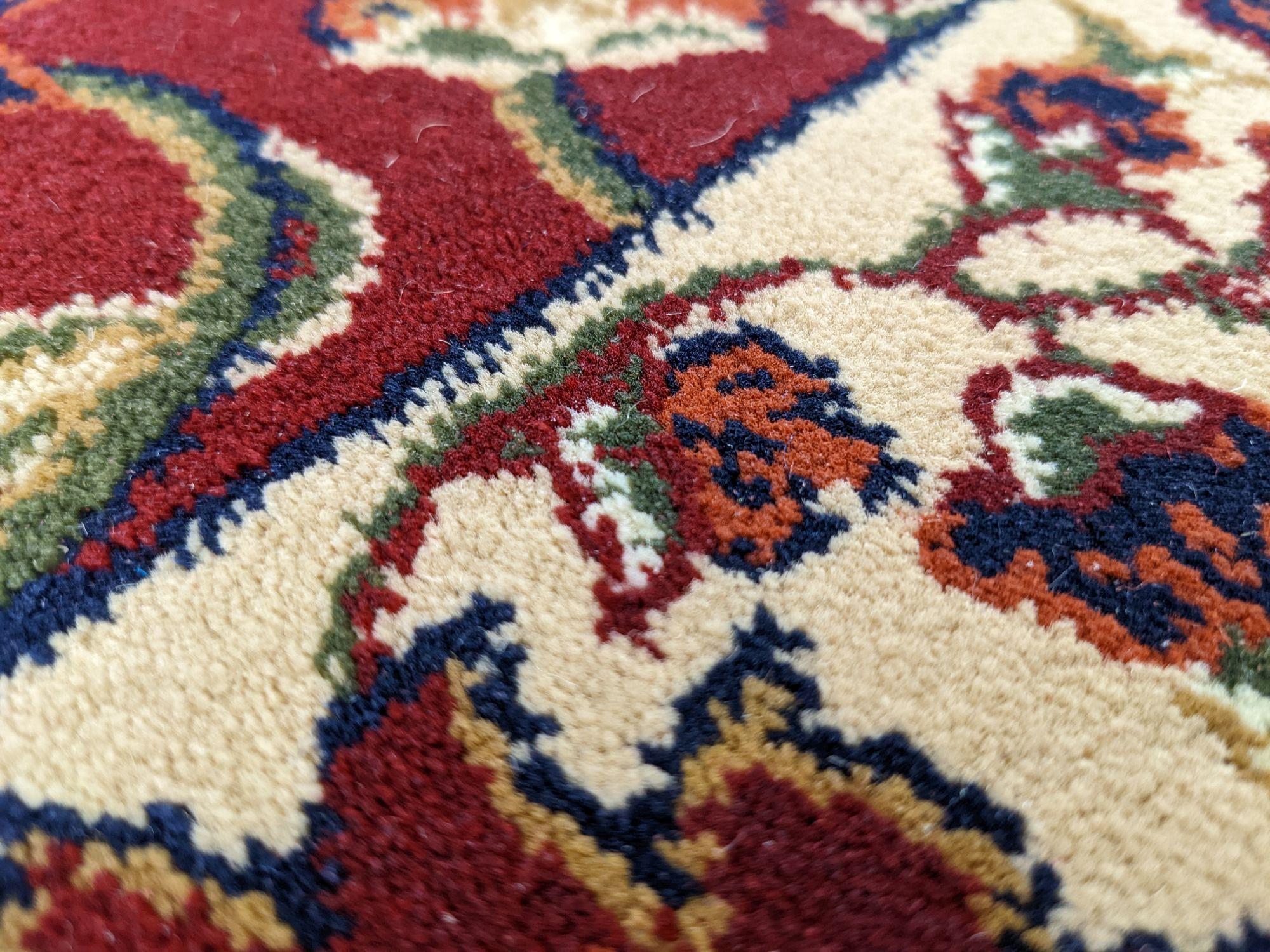 Benevolence AY01 Bordo 80 cm wide