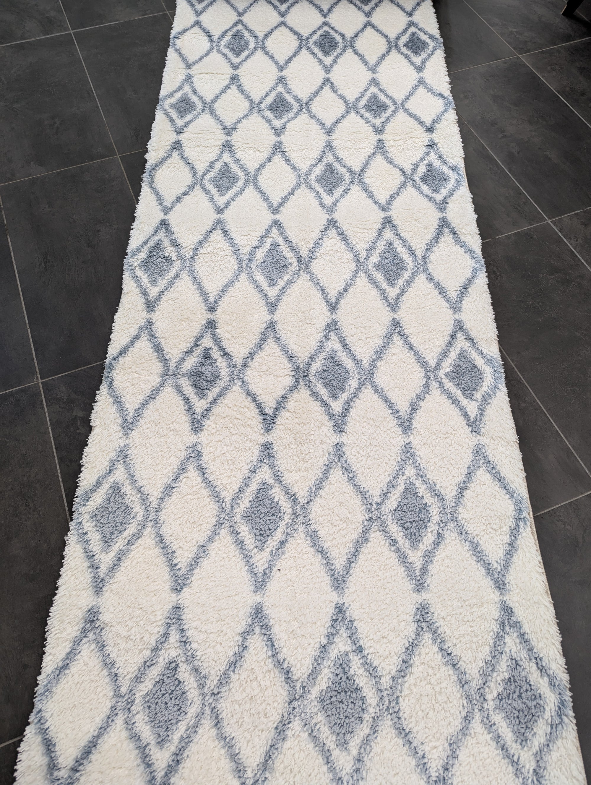 6 Jasmine shaggy 80 cm wide runner