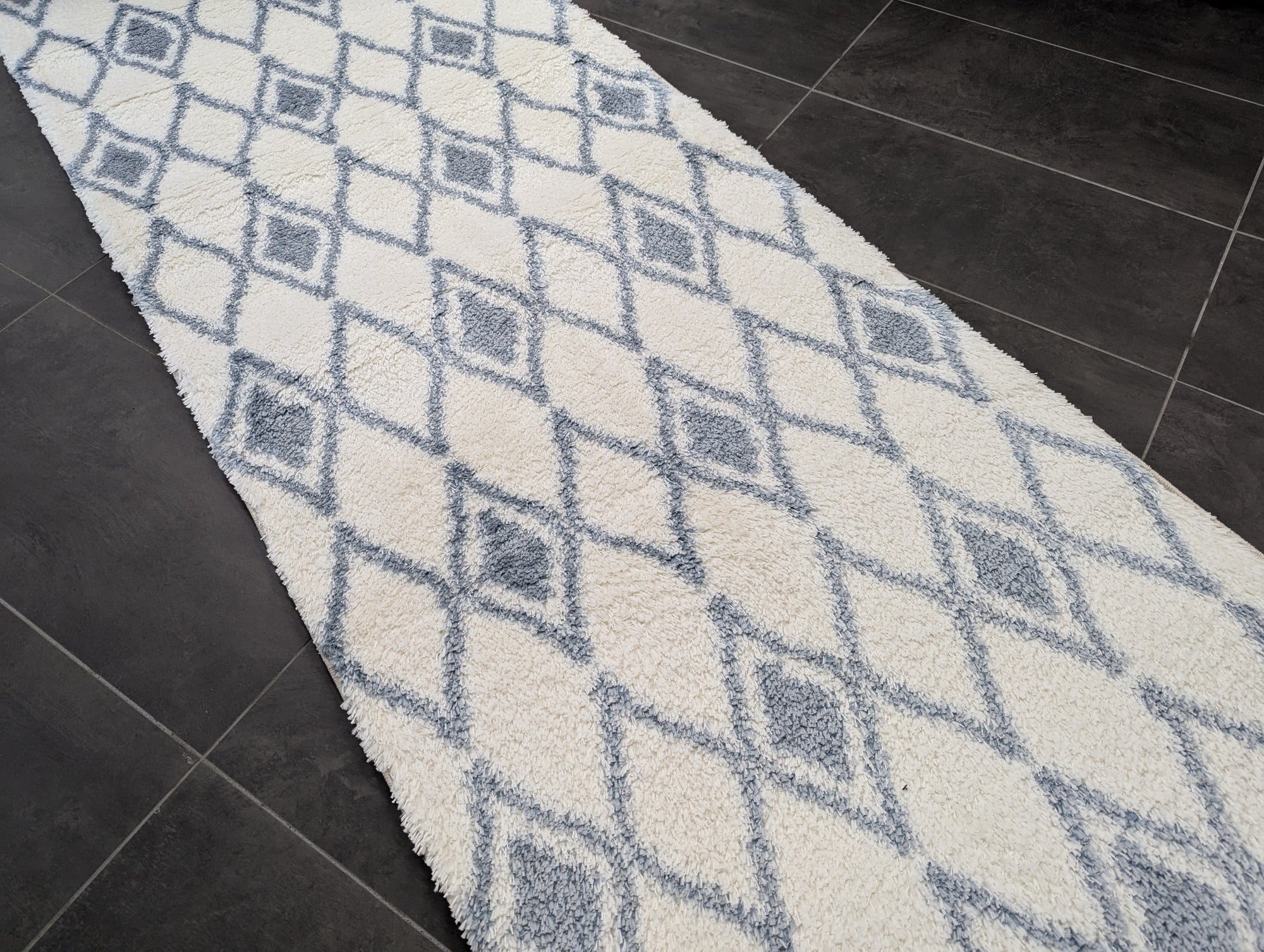 6 Jasmine shaggy 80 cm wide runner