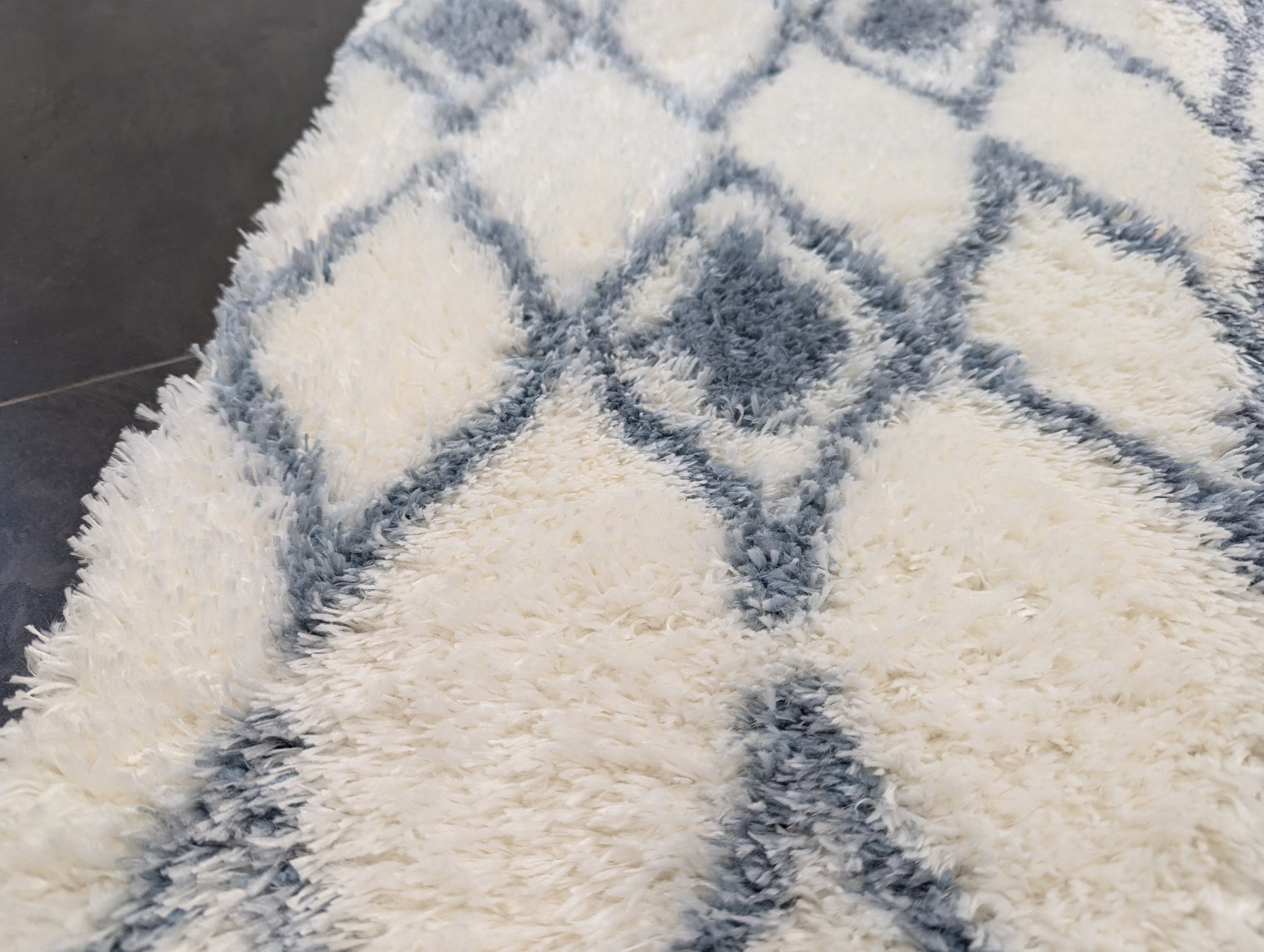 6 Jasmine shaggy 80 cm wide runner