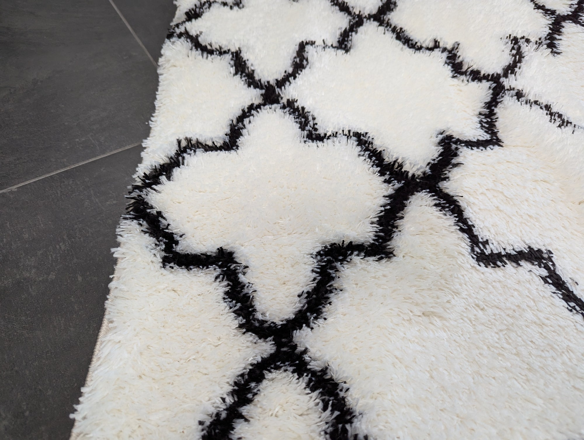 1 Jasmine shaggy 80 cm wide runner
