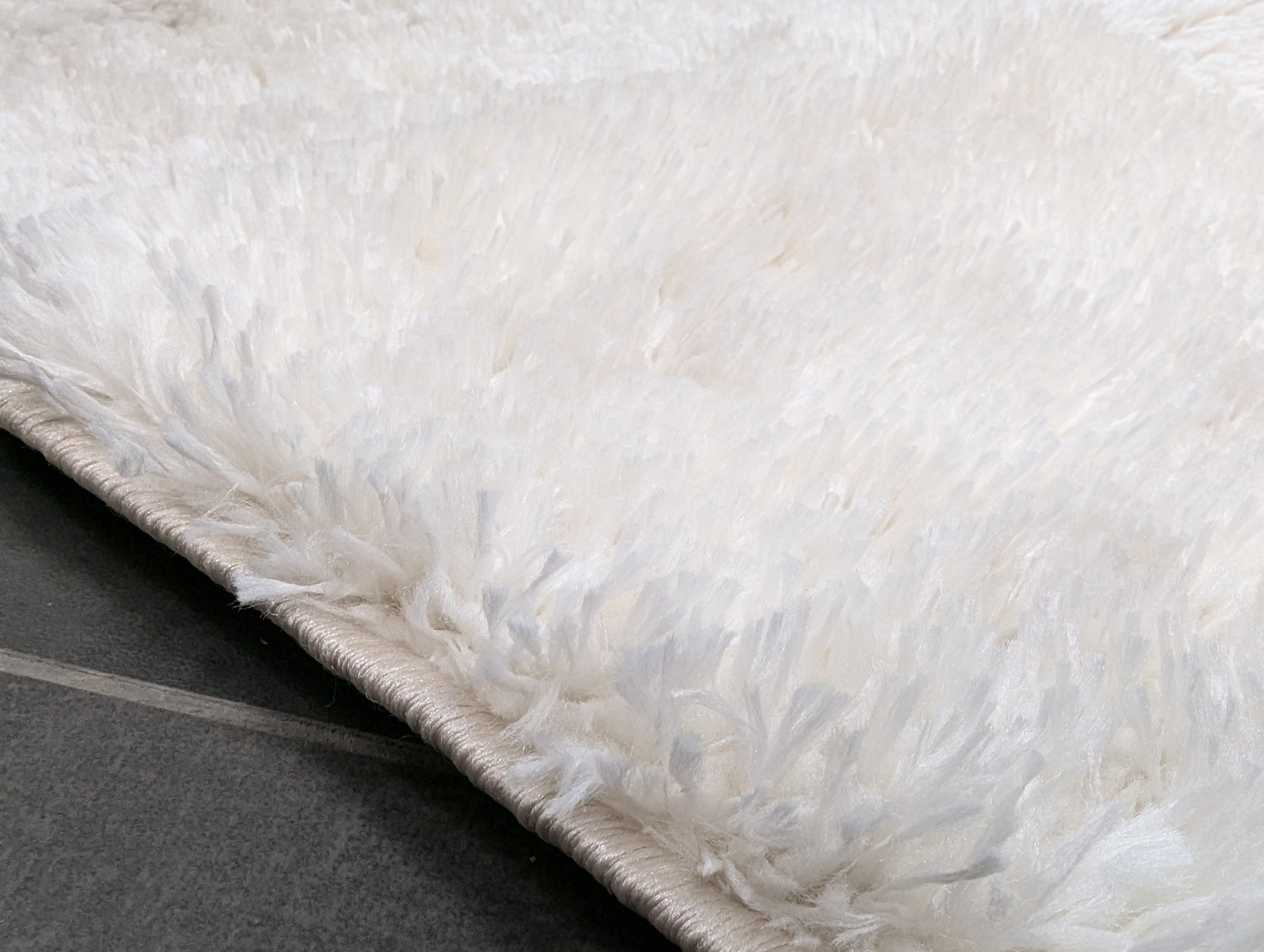 3 Jasmine shaggy 80 cm wide runner