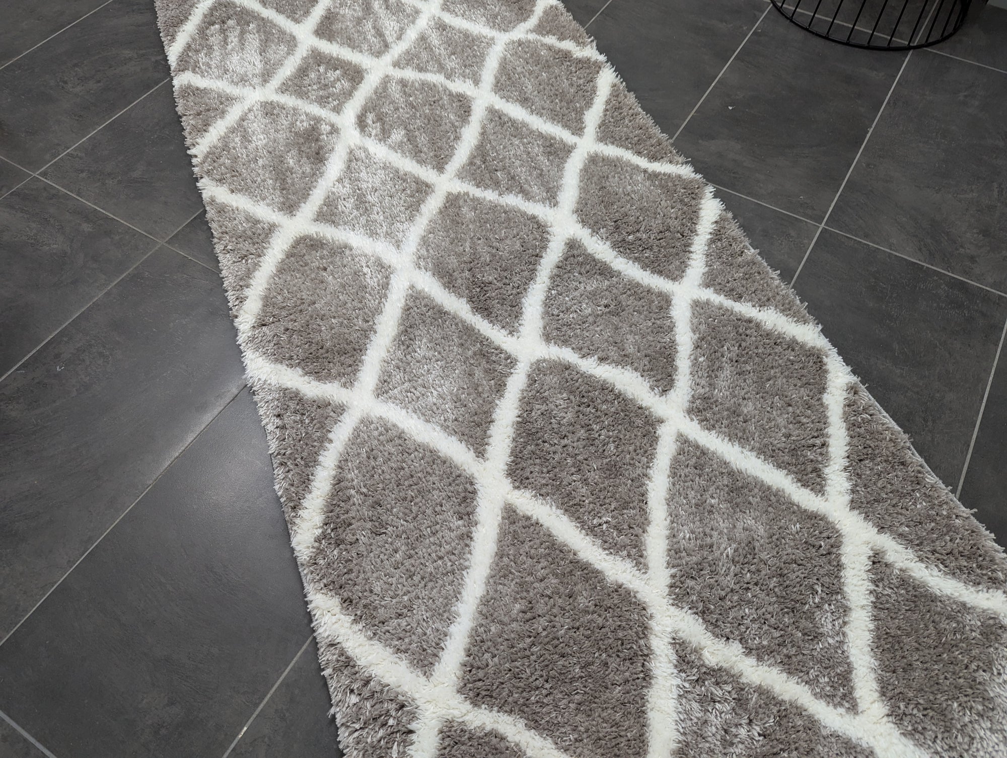 11 Jasmine shaggy 80 cm wide runner