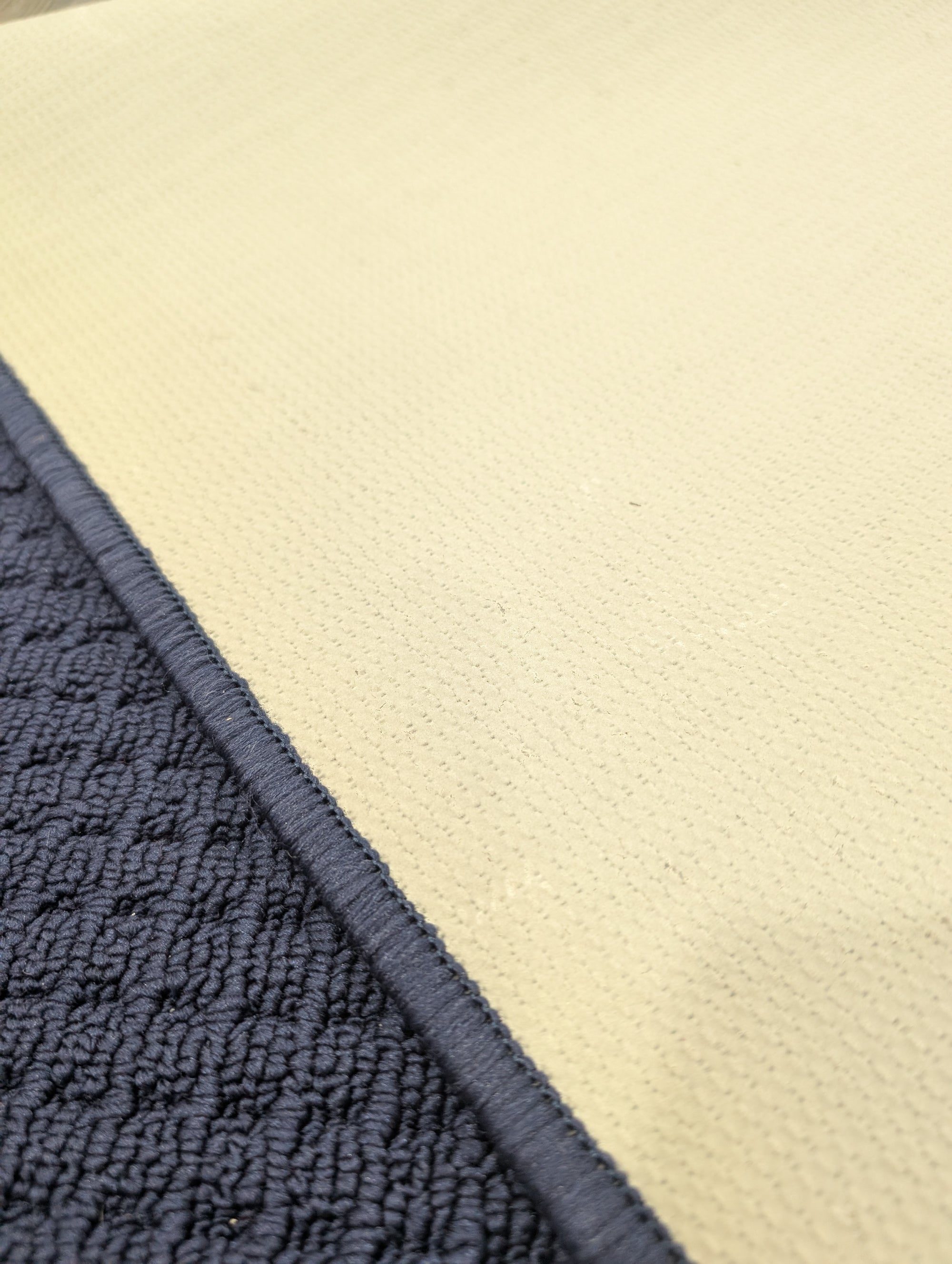 Blue Navy Accent runner 66 cm Wide