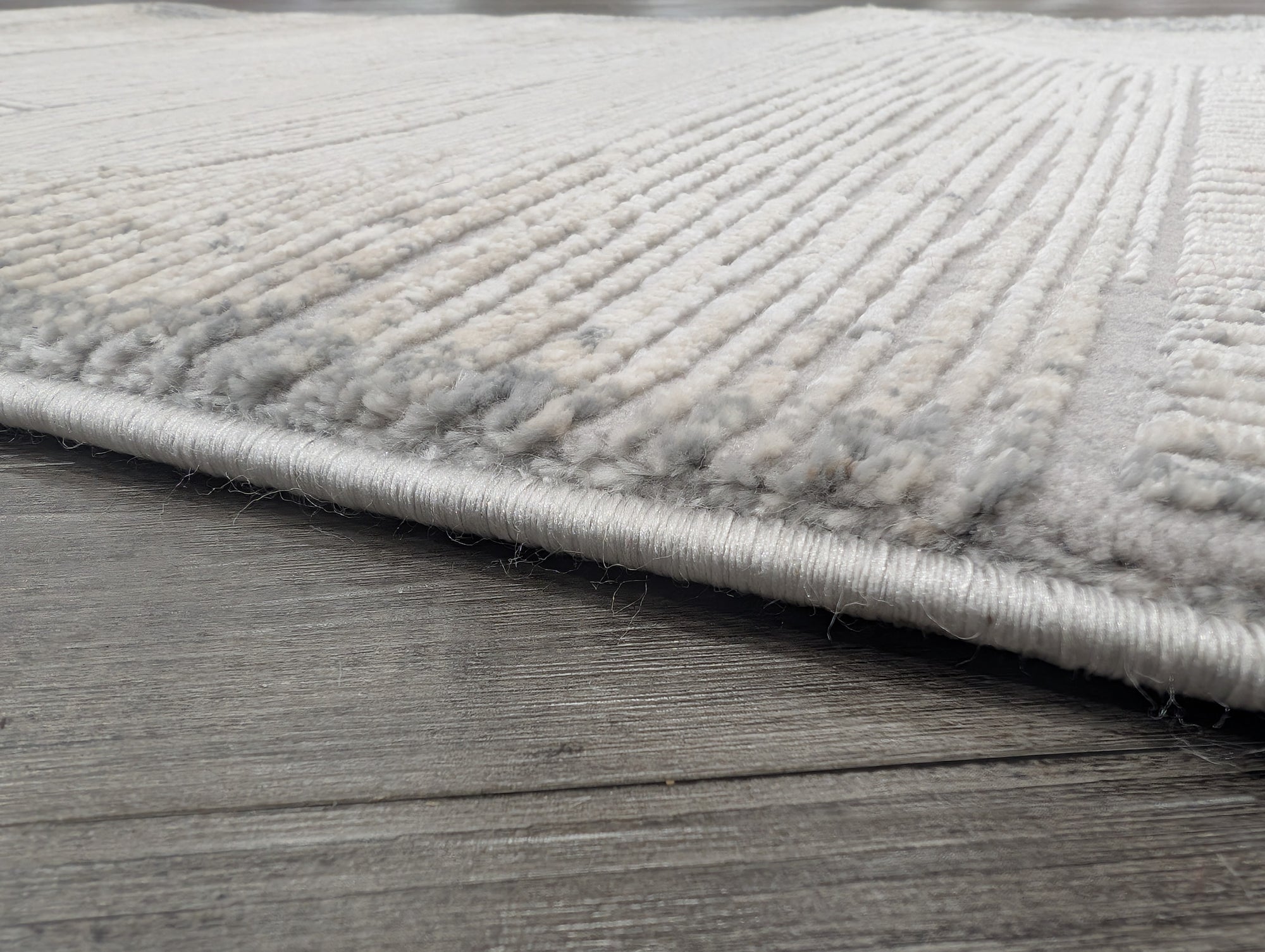 633 grey beige Deluxe runner 80 cm Wide
