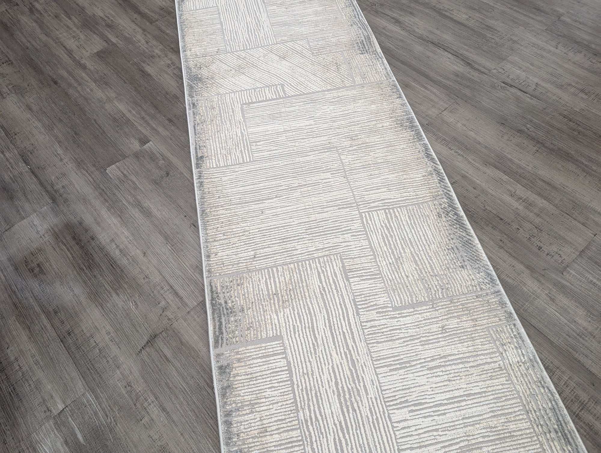 633 grey beige Deluxe runner 80 cm Wide