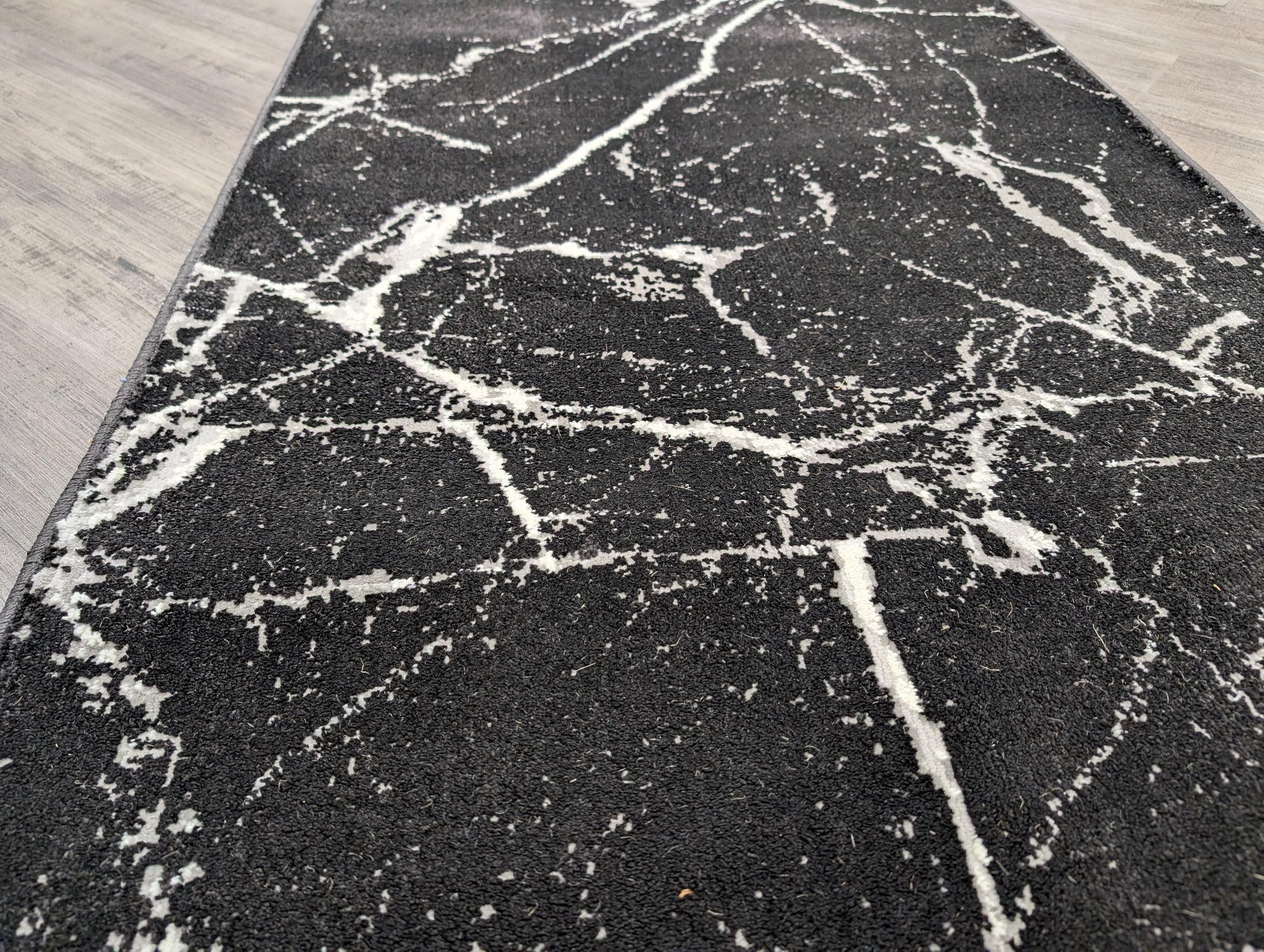 Axel 2 black cracked glass 80 cm Wide
