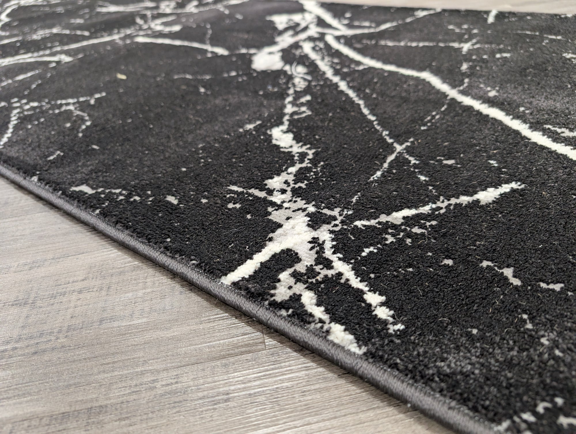 Axel 2 black cracked glass 80 cm Wide