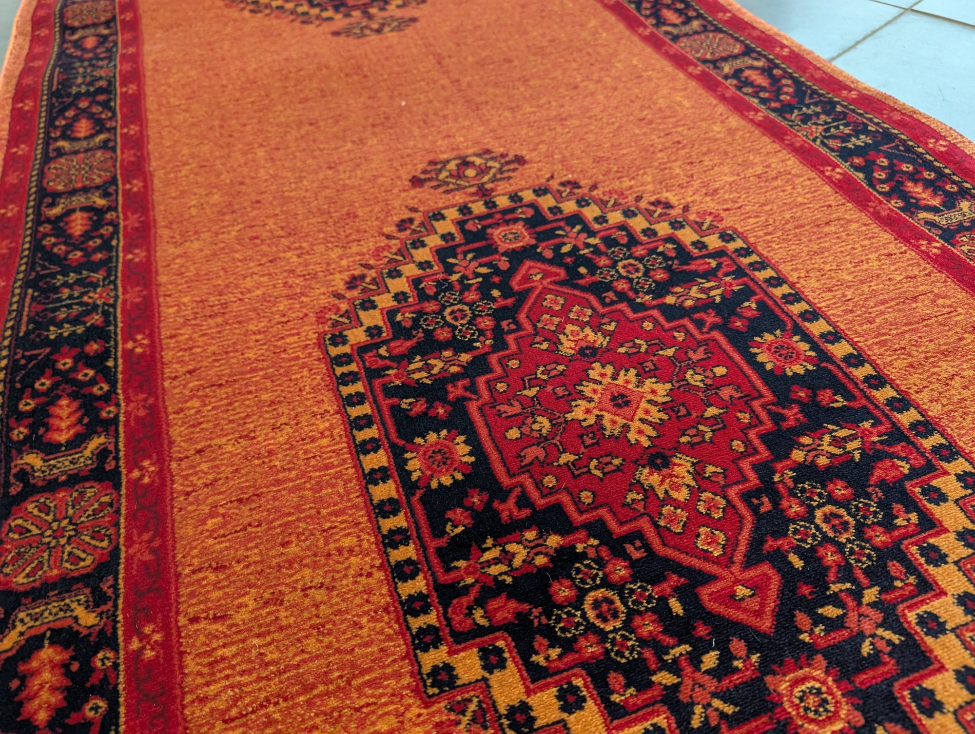 Hive burnt orange medallion oriental 80cm Wide