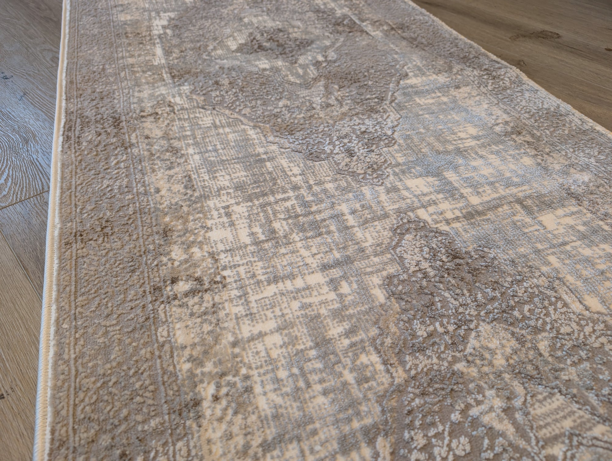 670 grey Deluxe runner 80 cm Wide