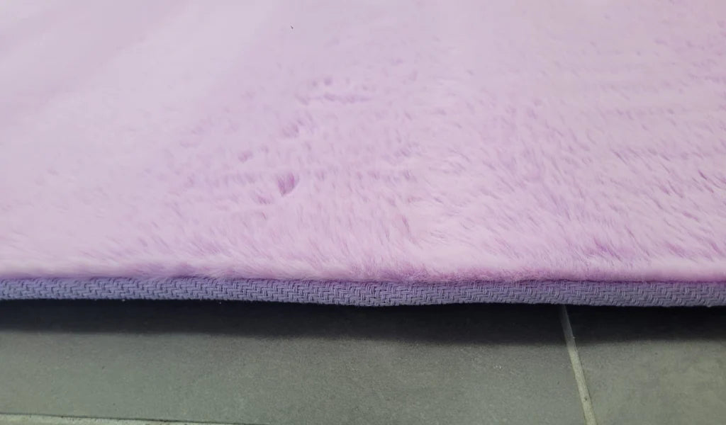 Super soft faux Fur Lilac purple rug