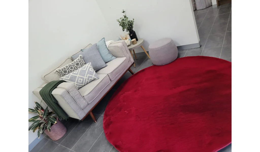 Faux fur red Circle Splash