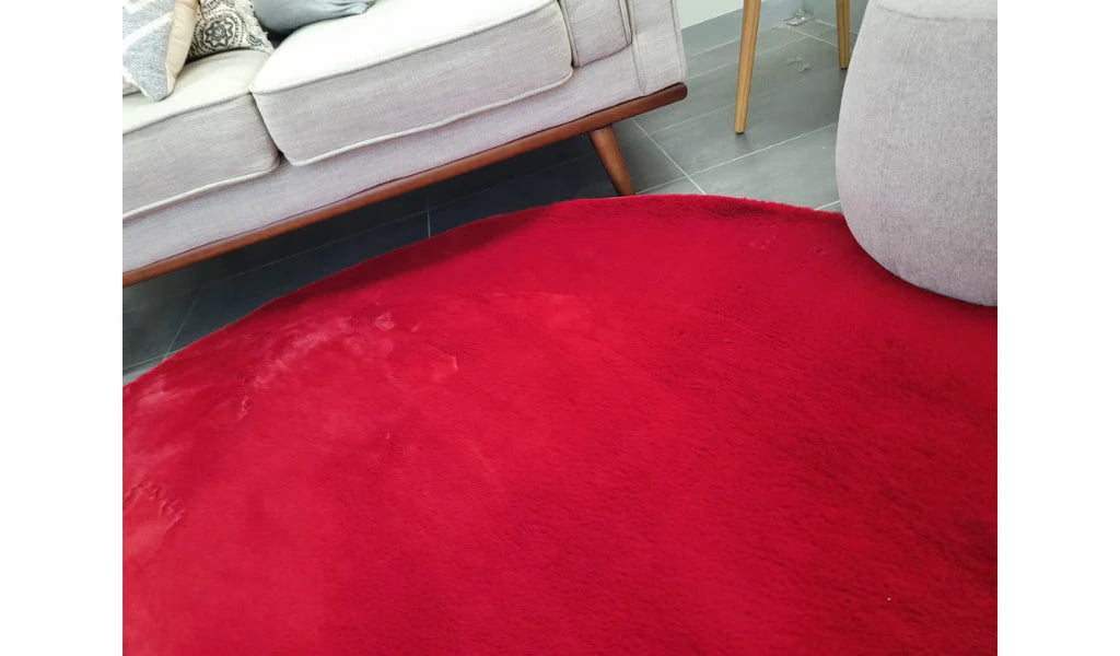 Faux fur red Circle Splash
