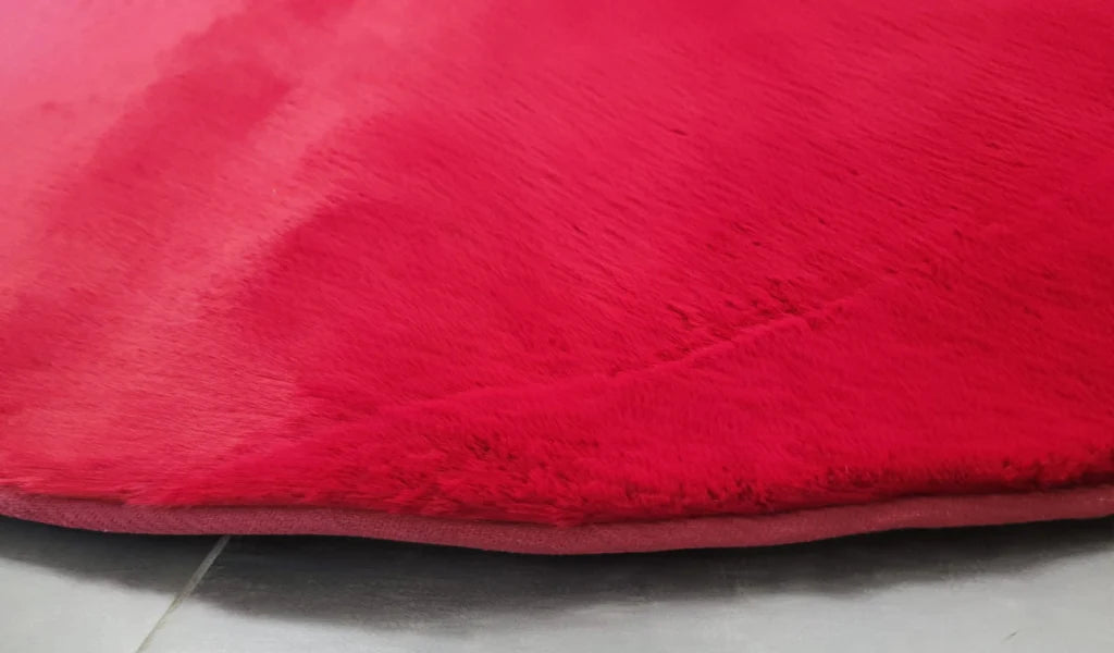 Faux fur red Circle Splash