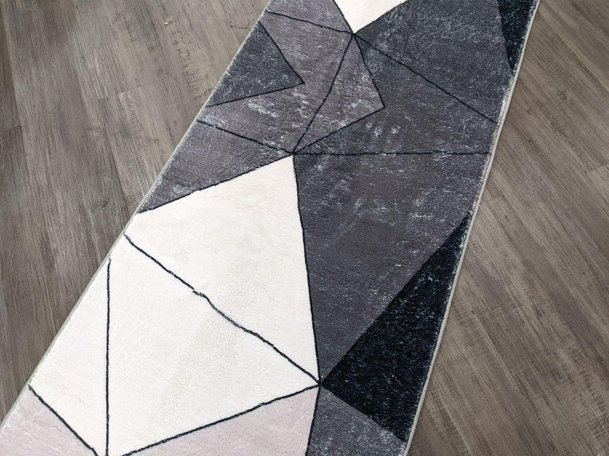 26 Meeno 67 cm Wide