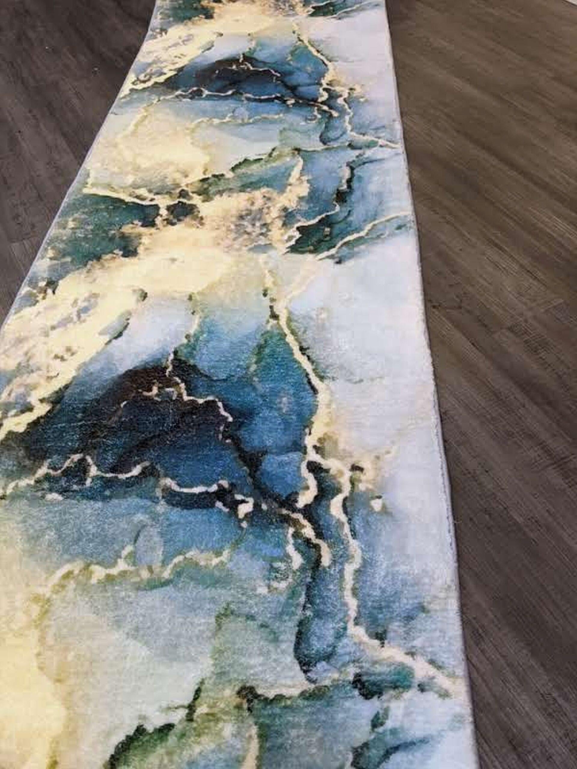 5 Meeno 67 cm Wide