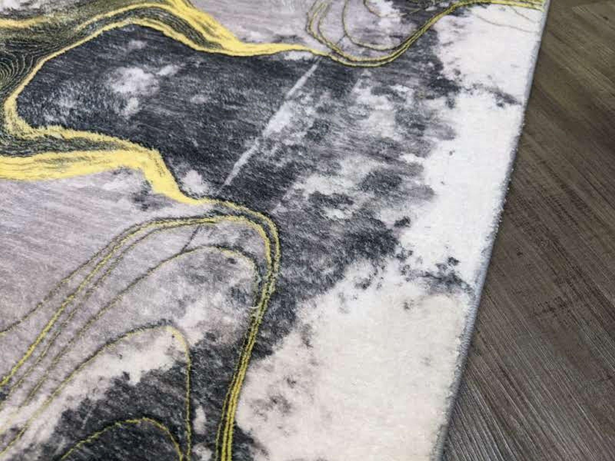 16 Meeno 67 cm Wide