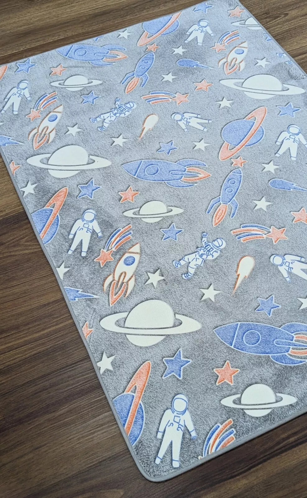 Space time Glow in the dark kids rug
