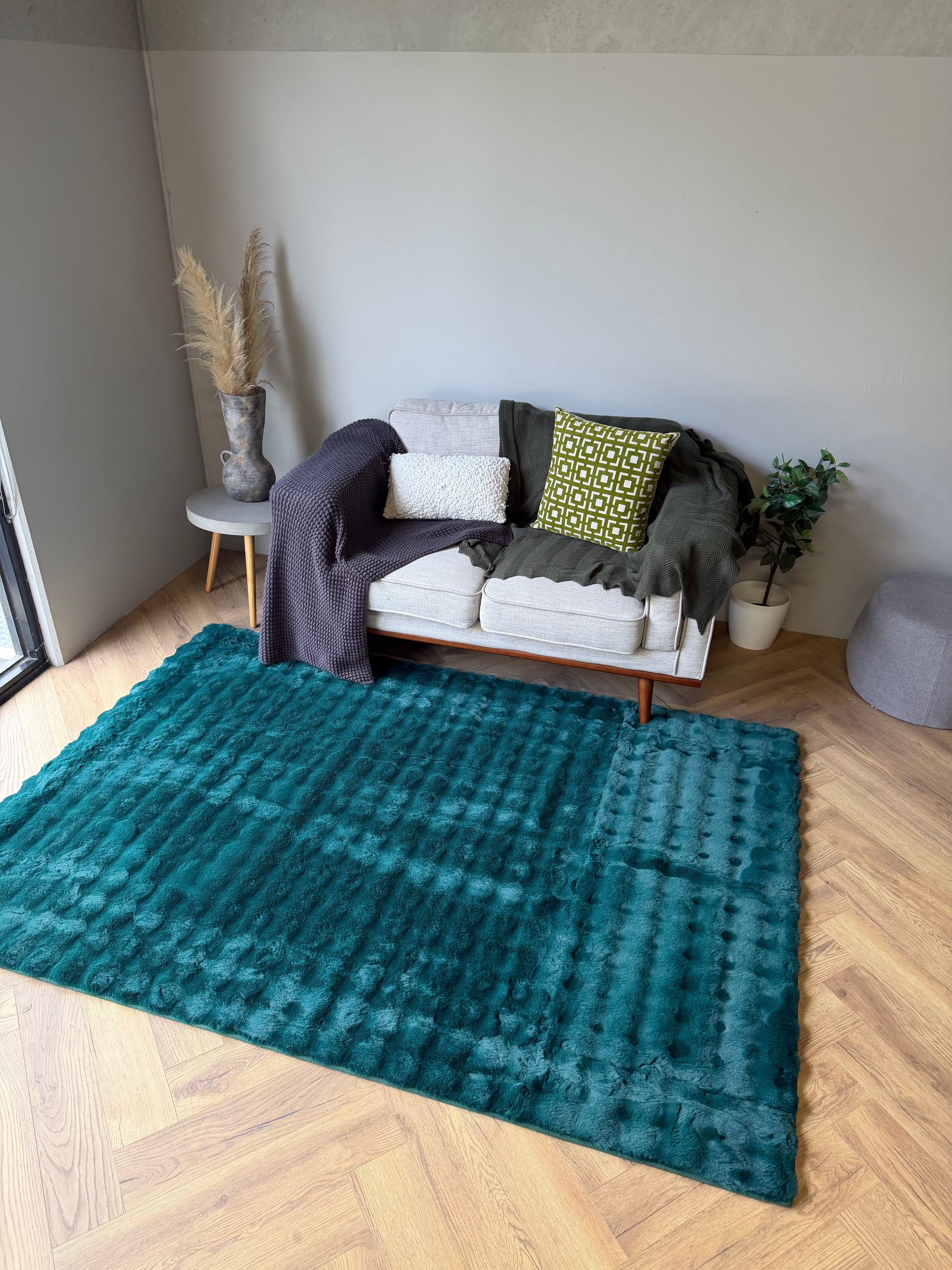 Faux Fur Pebble Emerald Shaggy Rug