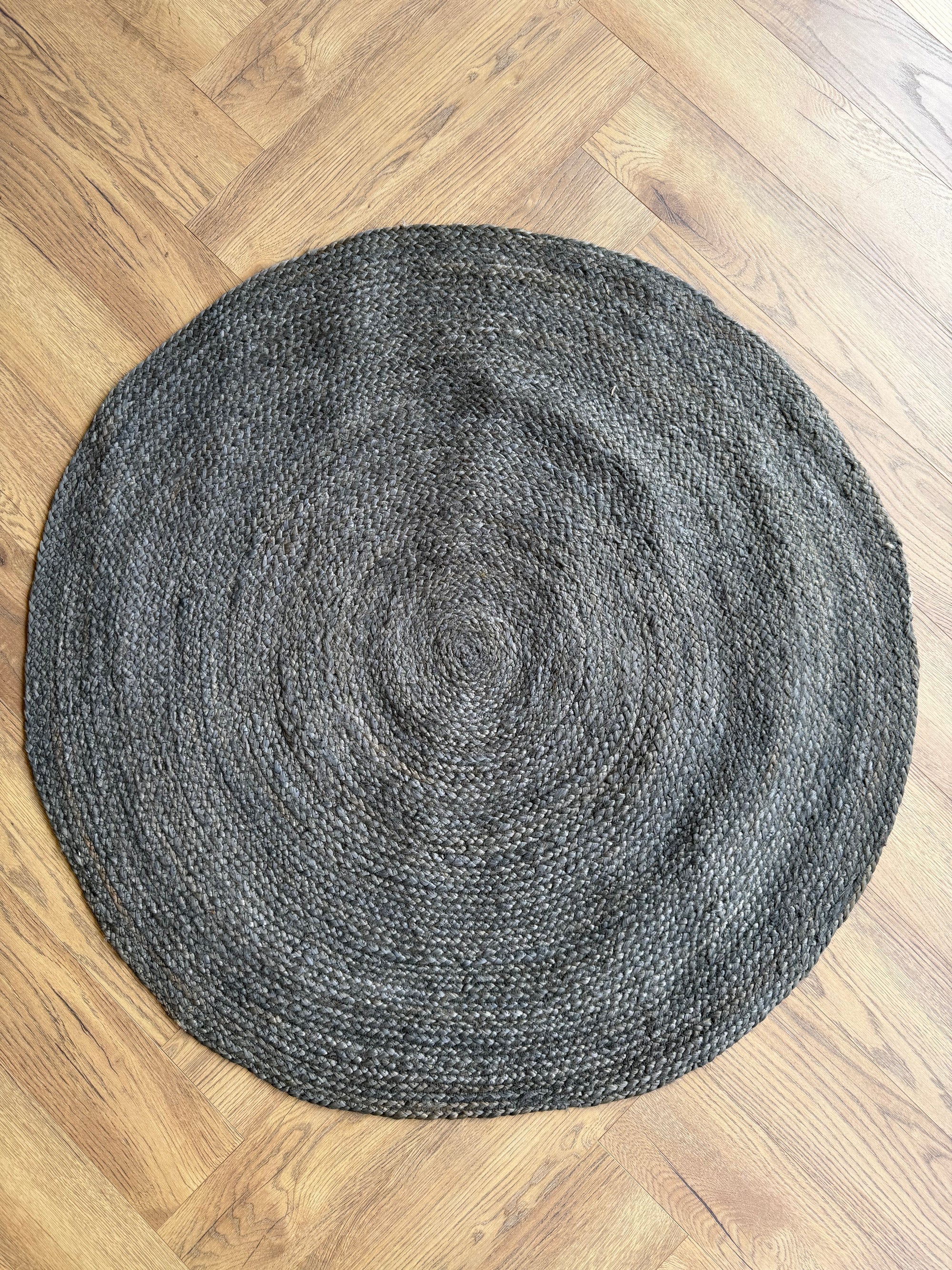 Handwoven Charcoal Round Jute Rug