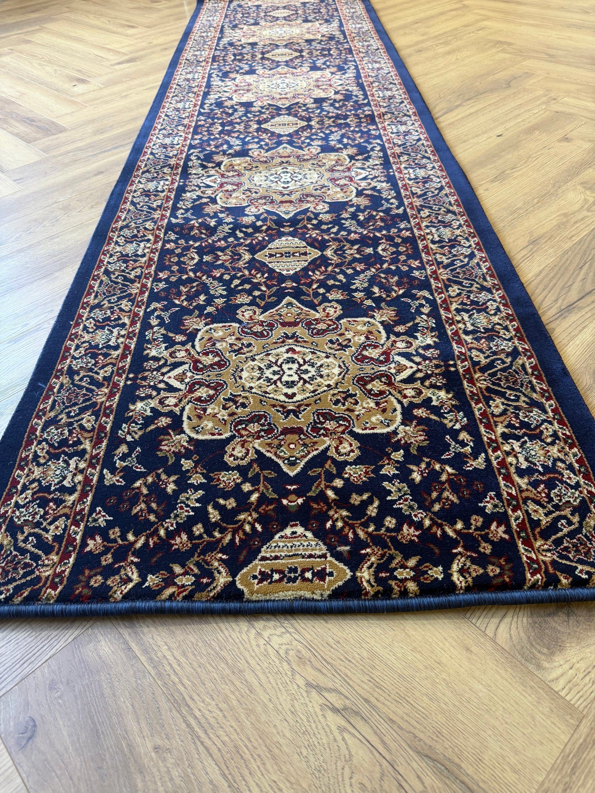 Benevolence Heritage 5235 Navy 80 cm Wide