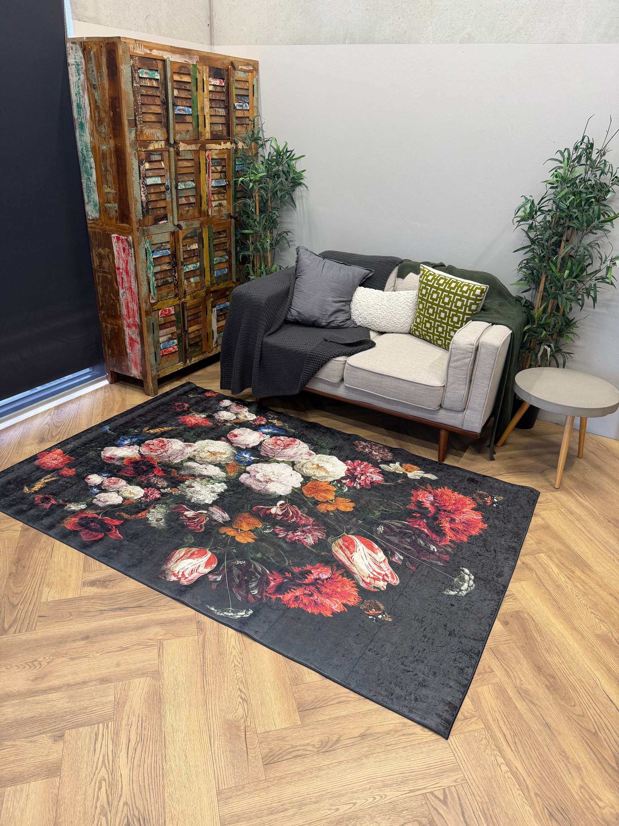 Flosker Midnight Bloom Floral Rug