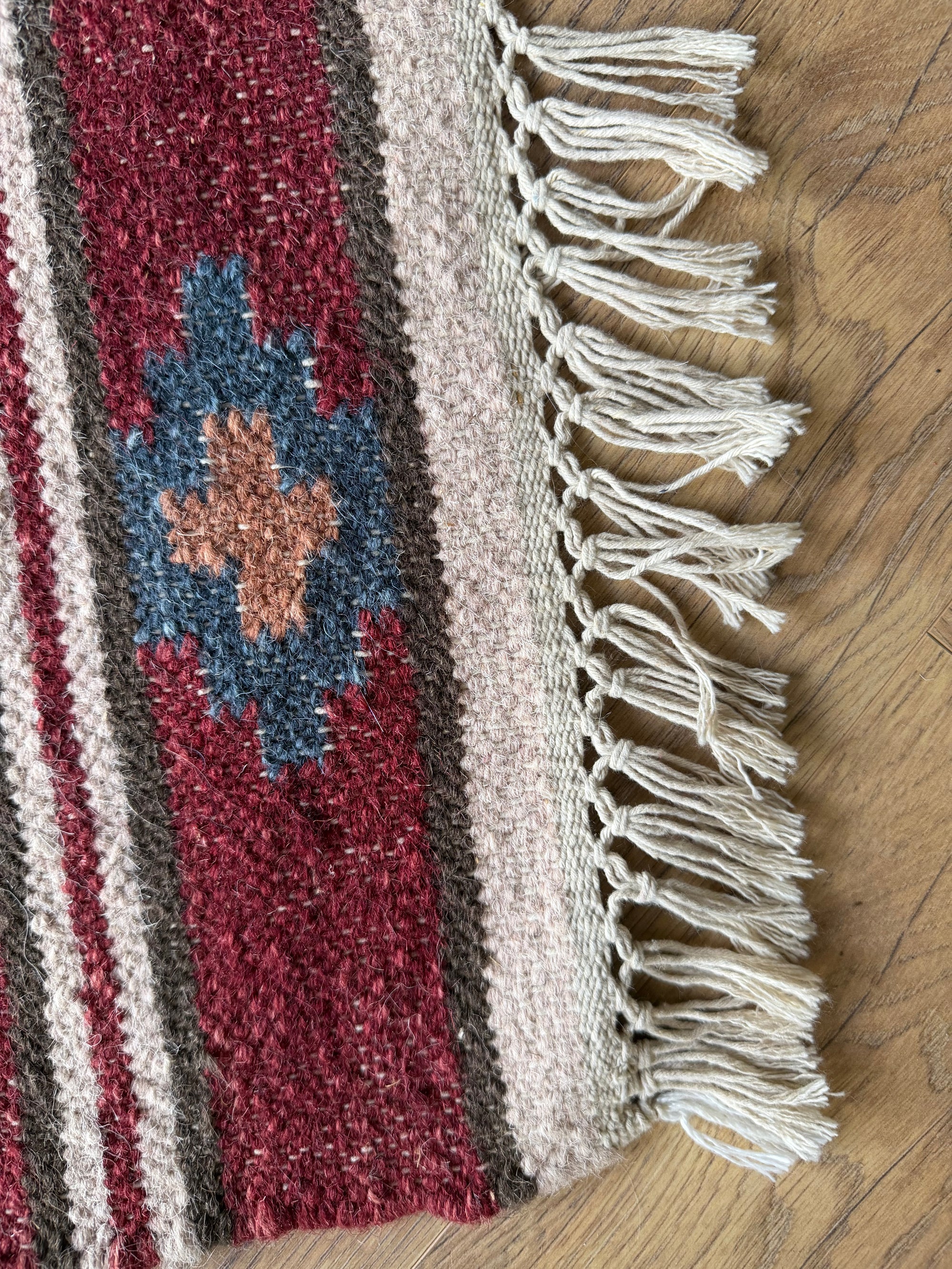 Sahara Nomad kilim Tribal Rug – Rust & Sky