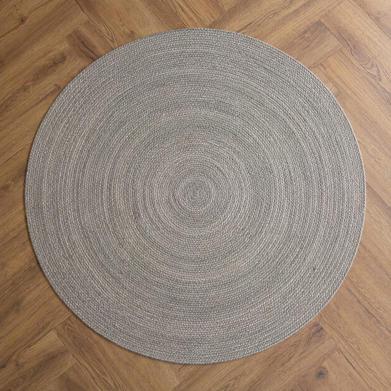 Handwoven Natural Round Jute Rug
