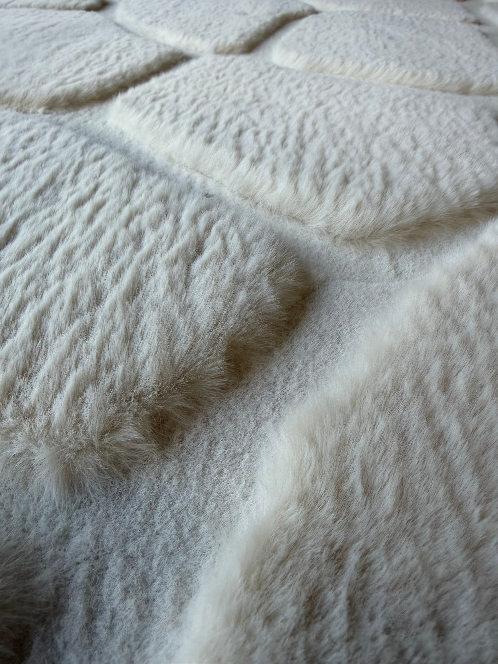 Faux Fur stone cream Ivory Shaggy Rabbit Fur Rug