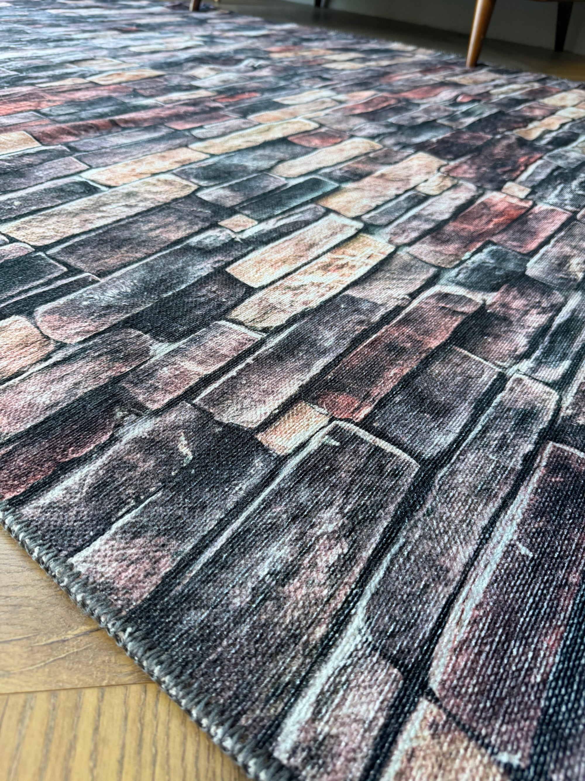 Cozy Stone Wall Machine Washable Rug 200x300