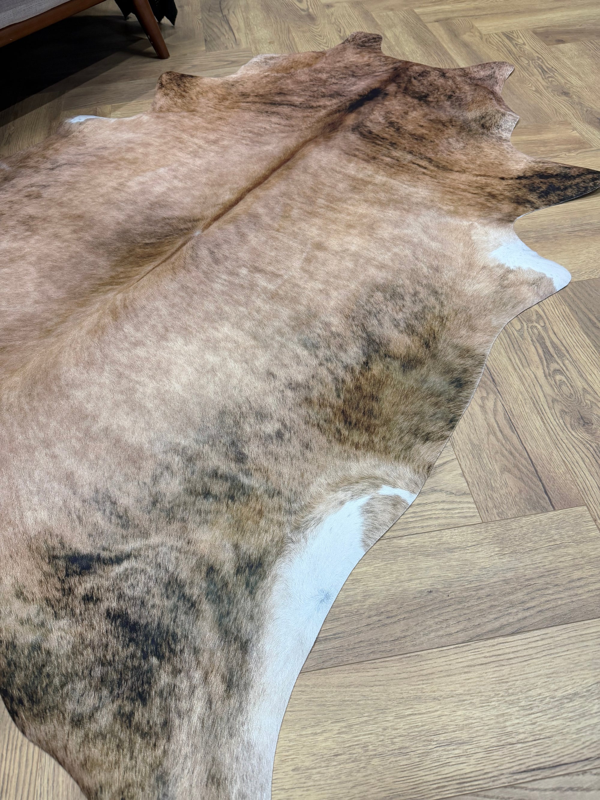 Savannah Brindle Faux Cowhide Rug – Natural Brown
