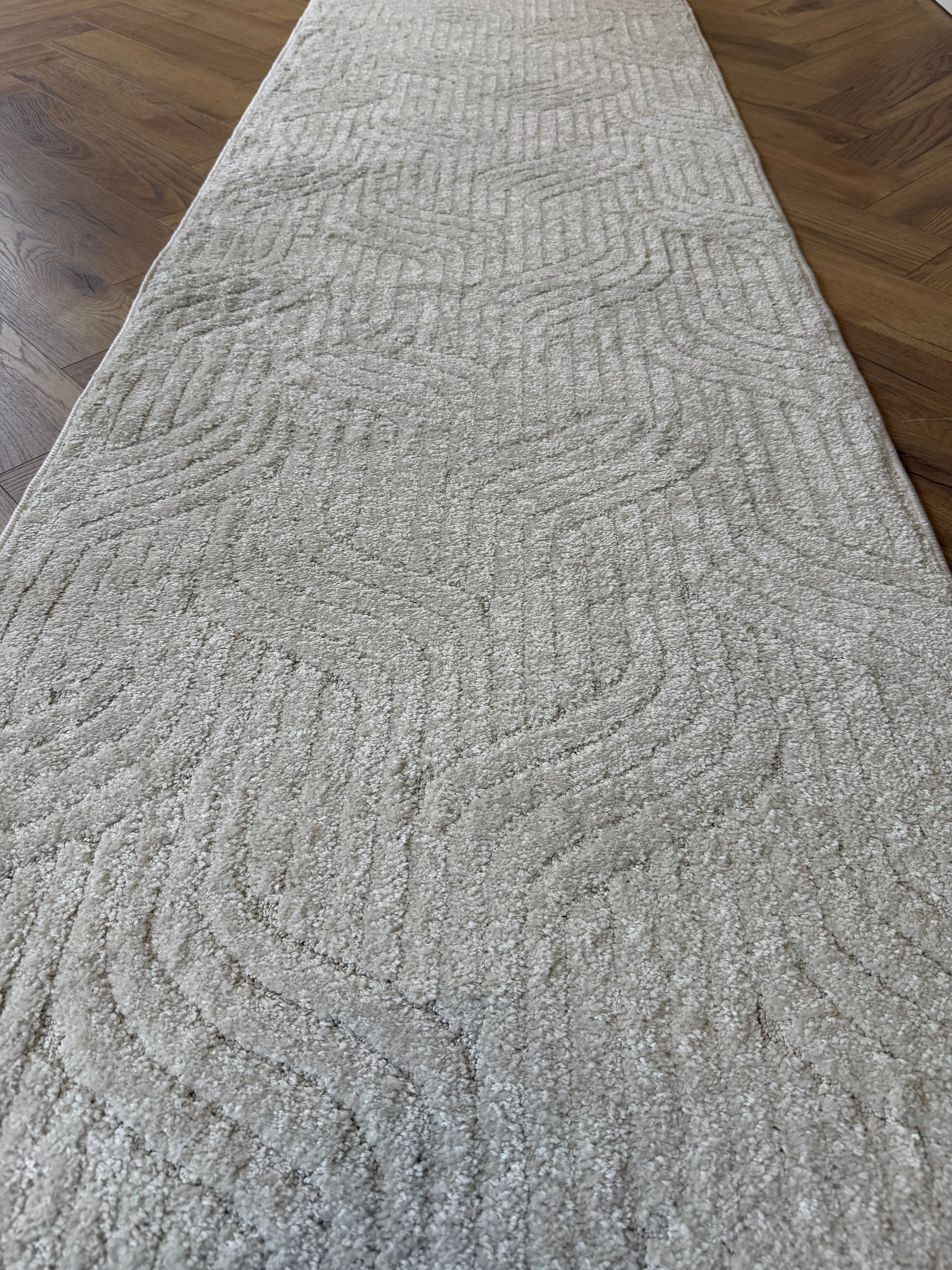 Moopy Ivory Wave Textured Runner