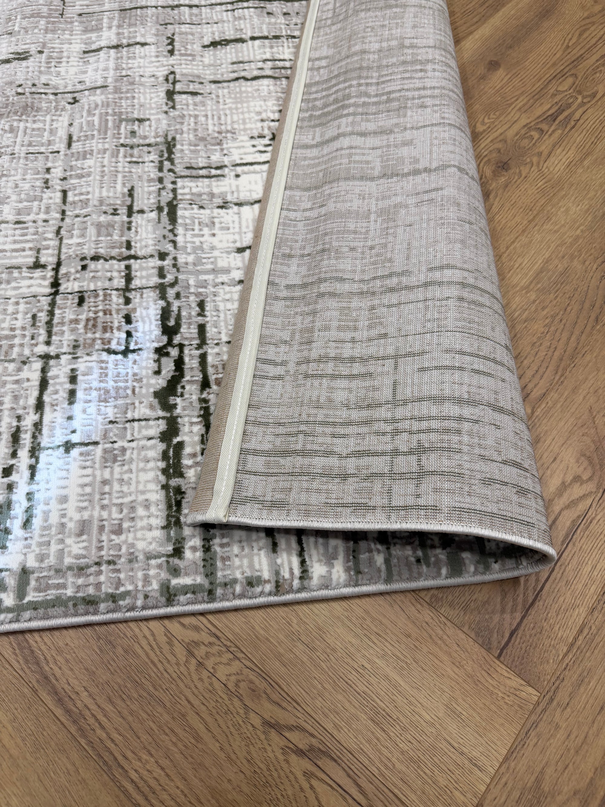 Betty Crosshatch Green Rug