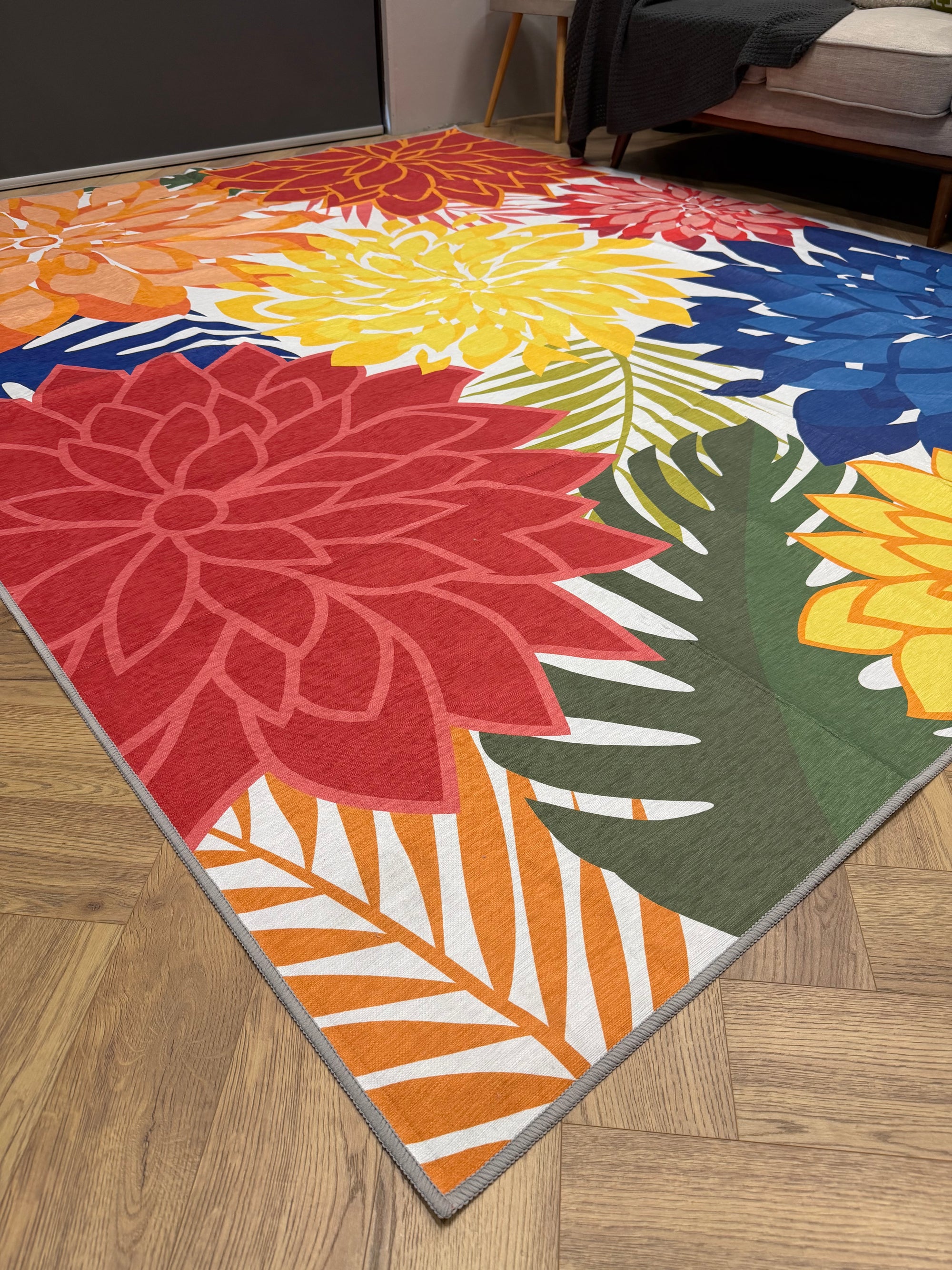 Vela Fiesta Floral Machine Washable Rug