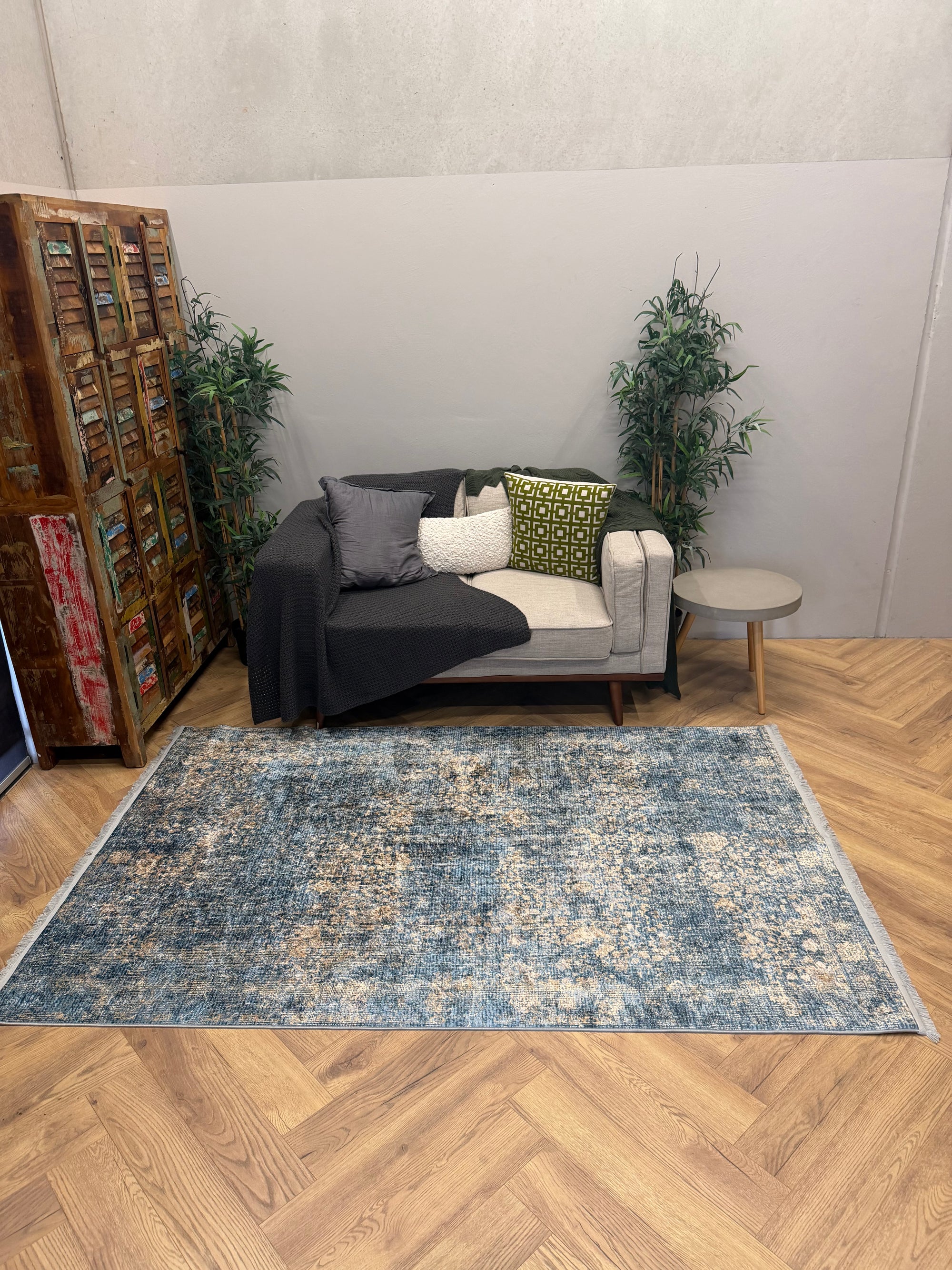 Flosker Vintage Blue Distressed Rug