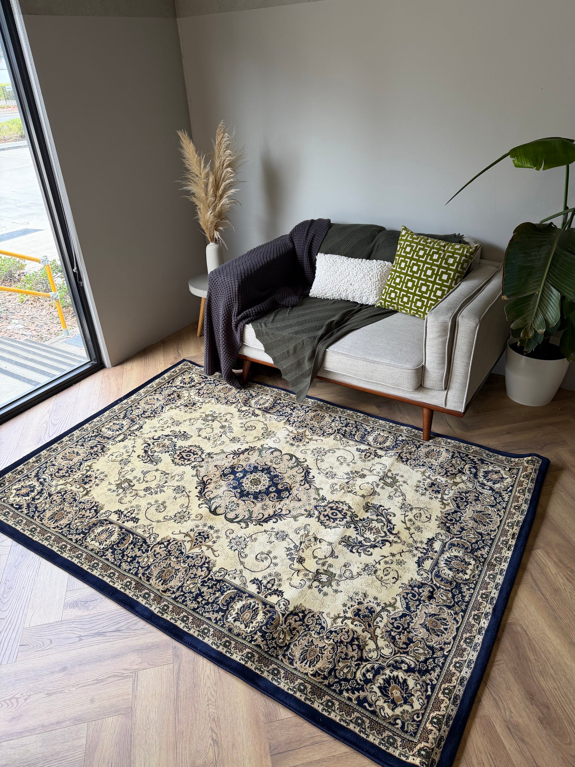 Benevolence Barchelli beige Navy rug