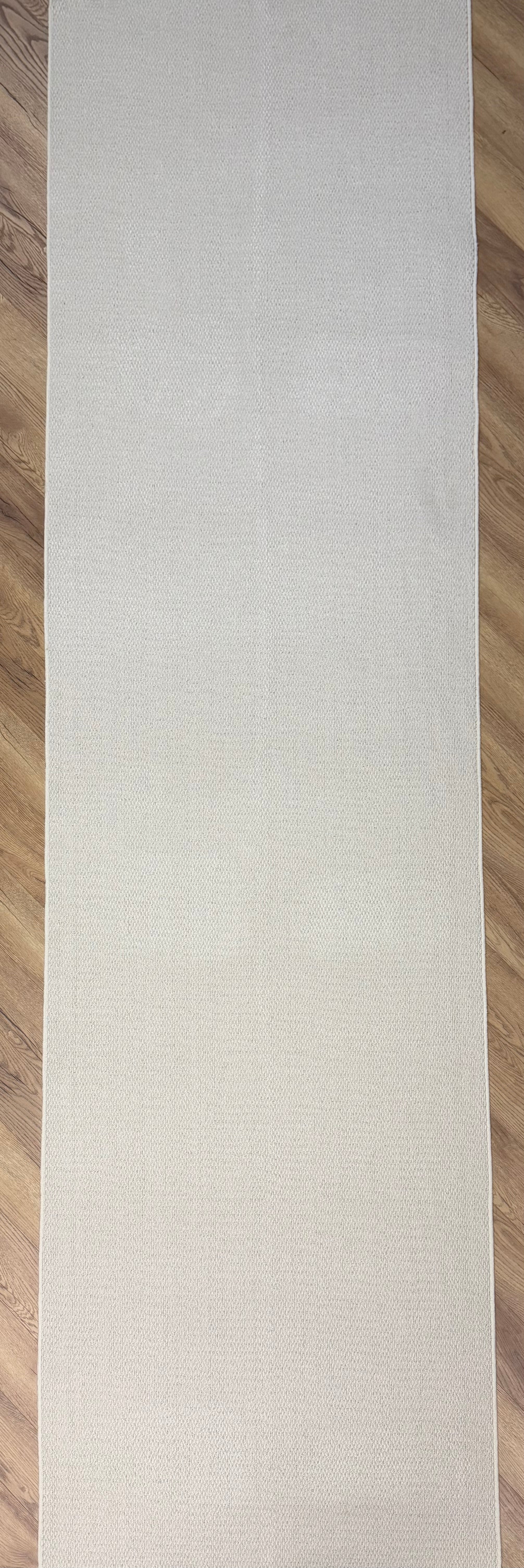 Vela Ivory Hallway Runner